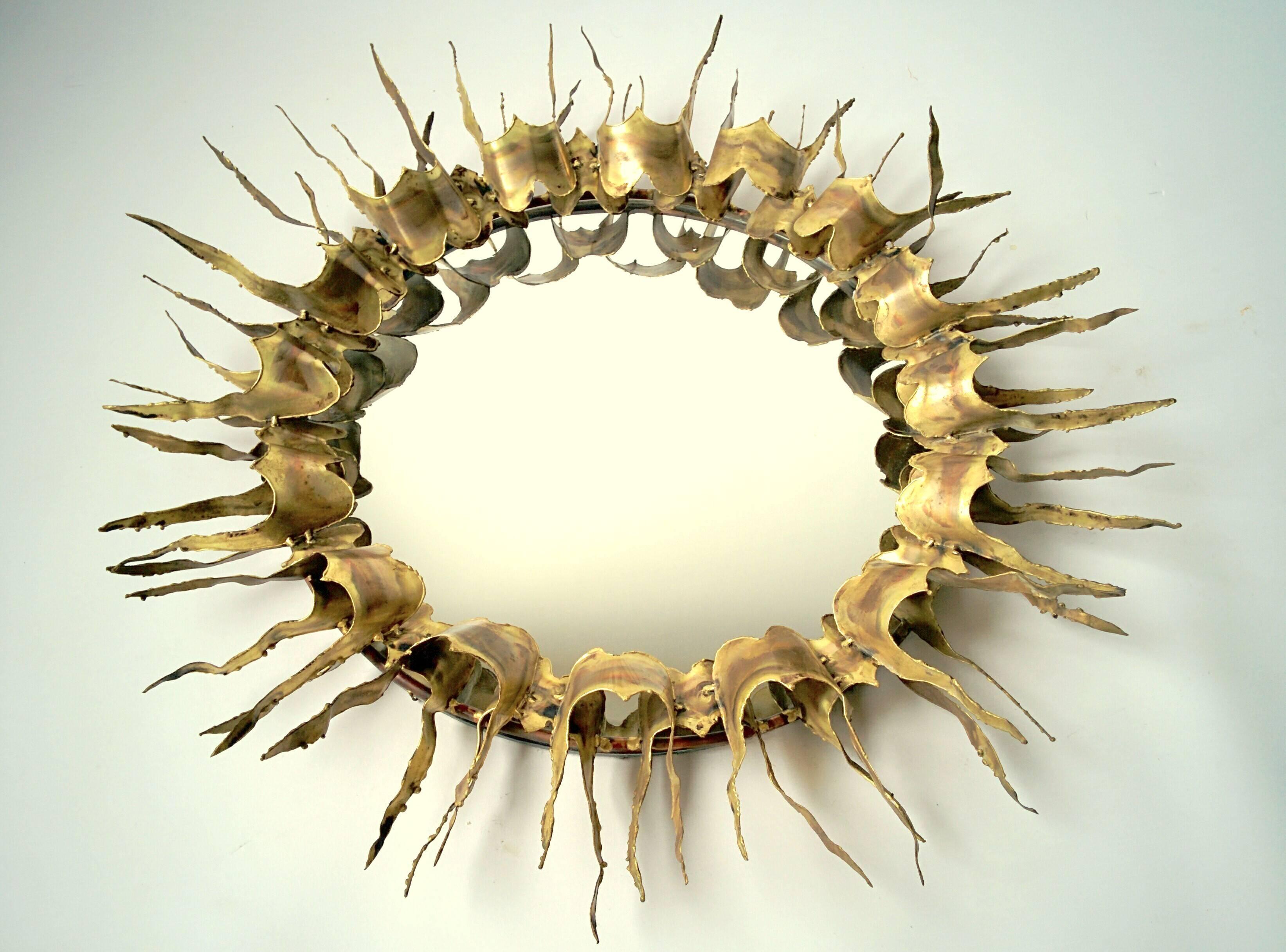 Mid-Century Modern Sunburst Brass Mirror Mid-Century, 1970s, USA For Sale