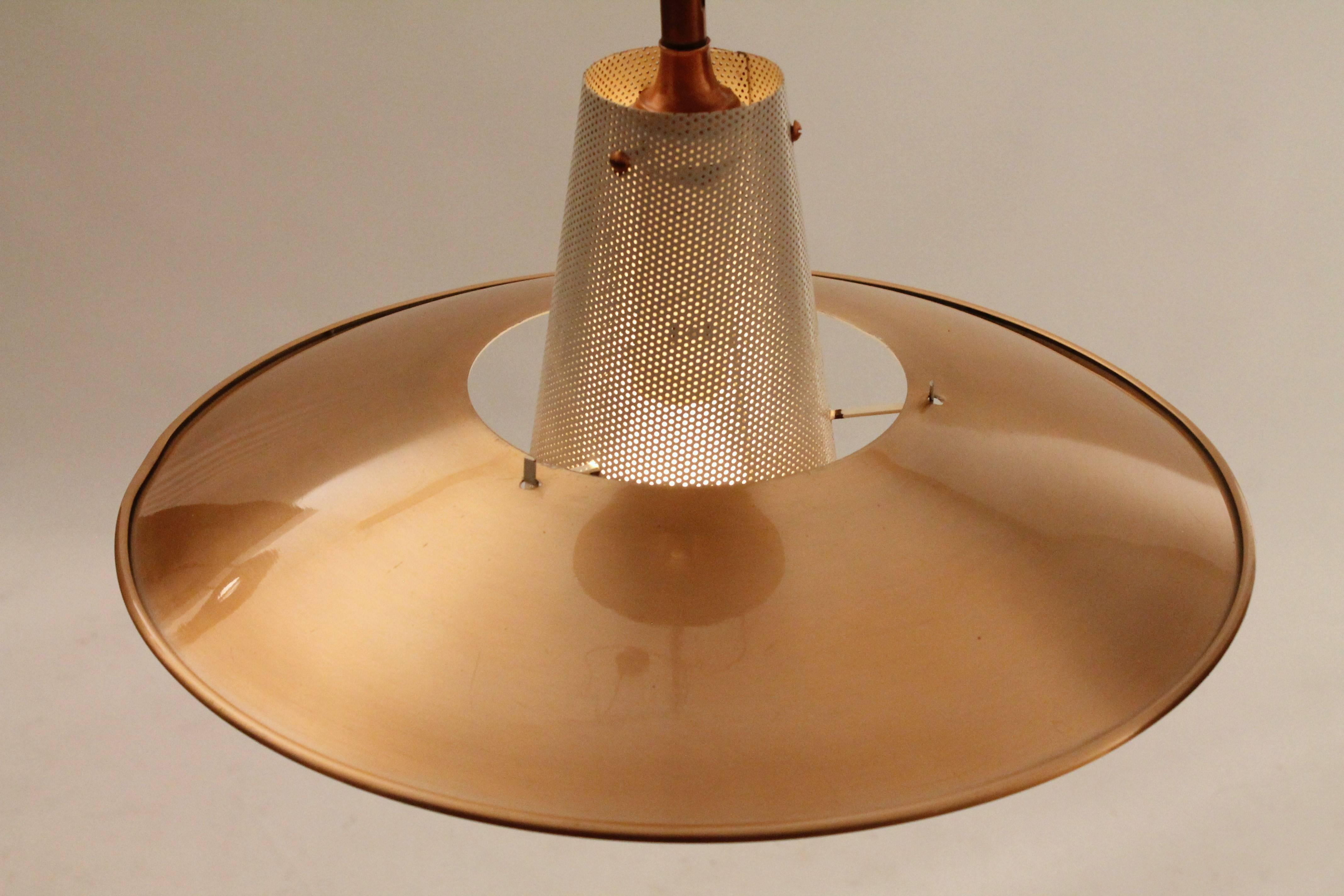 Gerald Thurston Perforated Cone for Lightolier Mid-Century, 1950s, USA In Good Condition In St- Leonard, Quebec