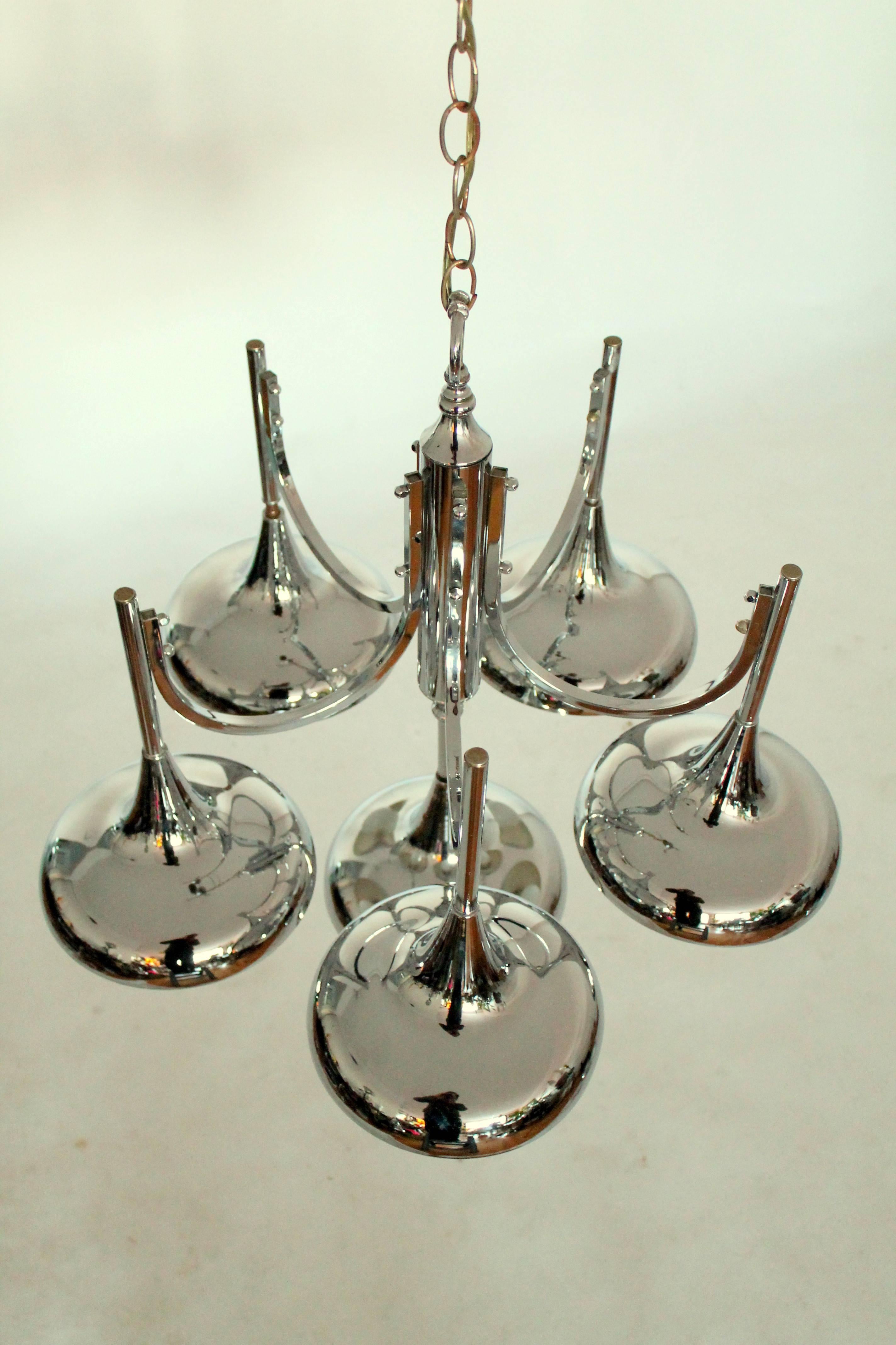 Metal Six Arms Chromed Trumpet Chandelier in the Style of Reggiani/Sciolari, 1970s For Sale