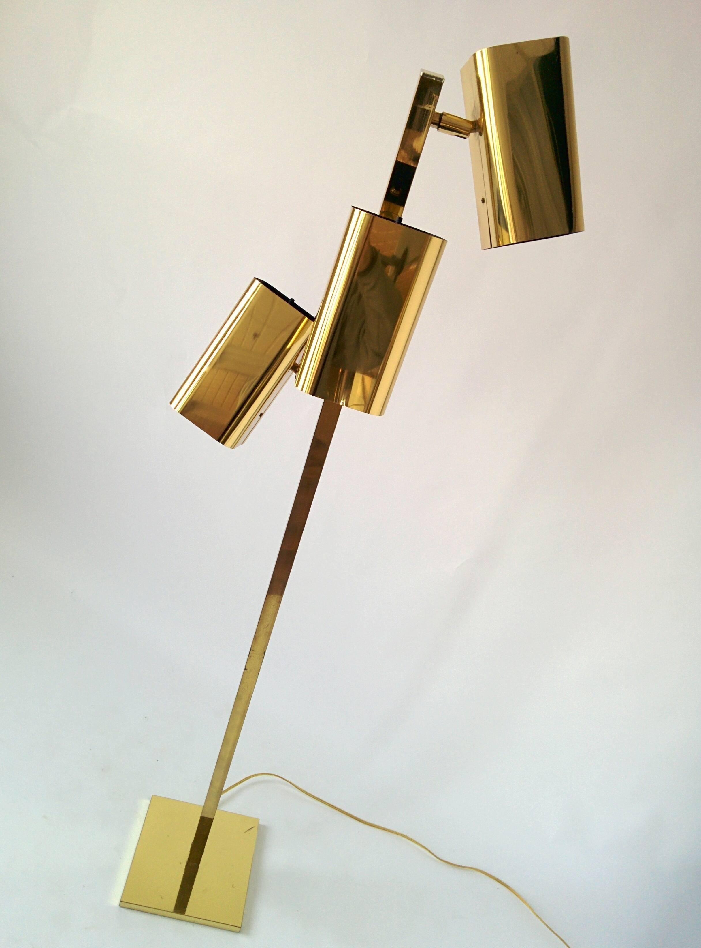 Koch & Lowy All Brass three Heads Floor Lamp, 1970s, USA 3