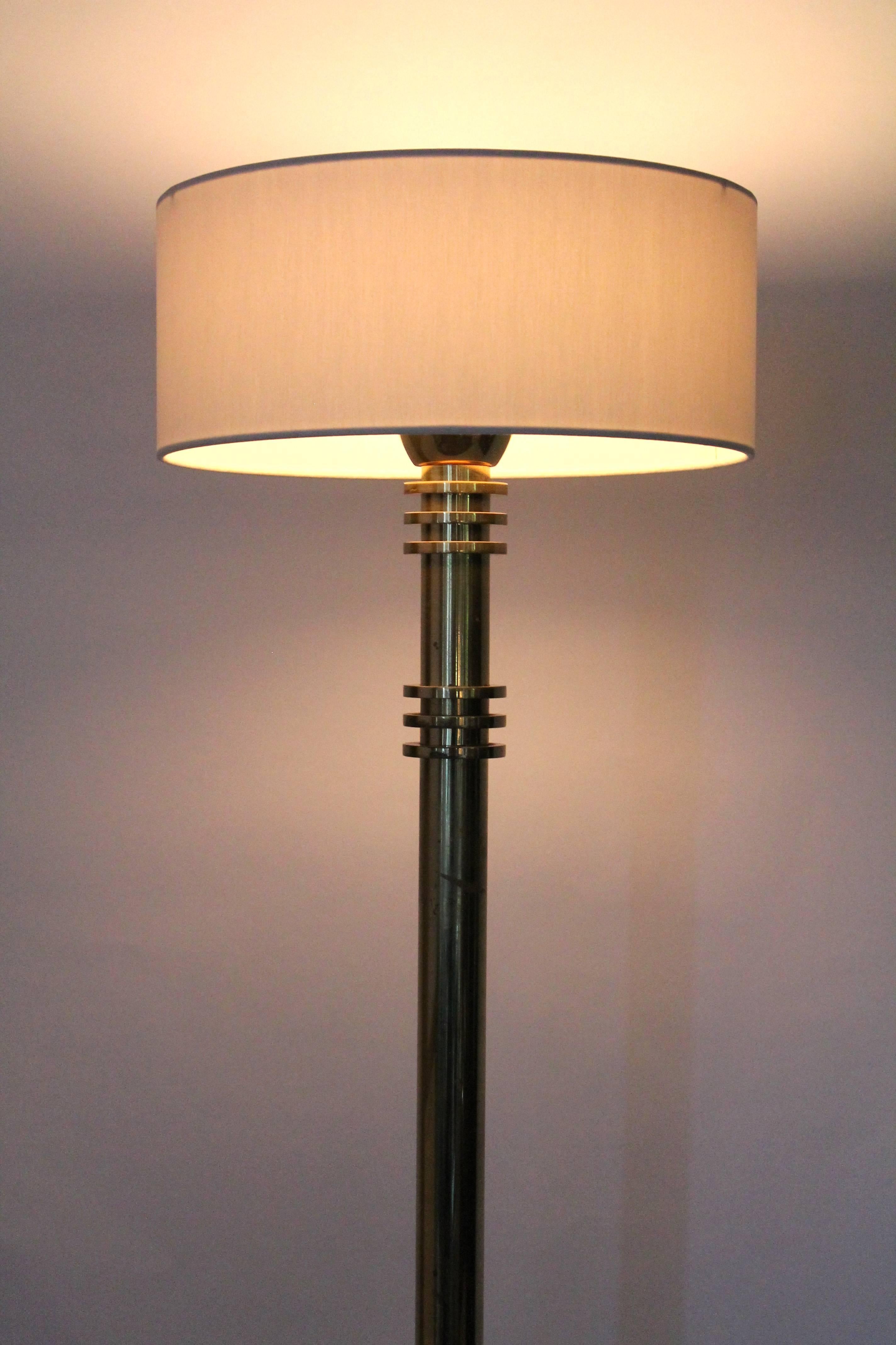 Mid-20th Century Art Deco Style Brass Floor Lamp in the Manners of Karl Springer, 1950s, USA