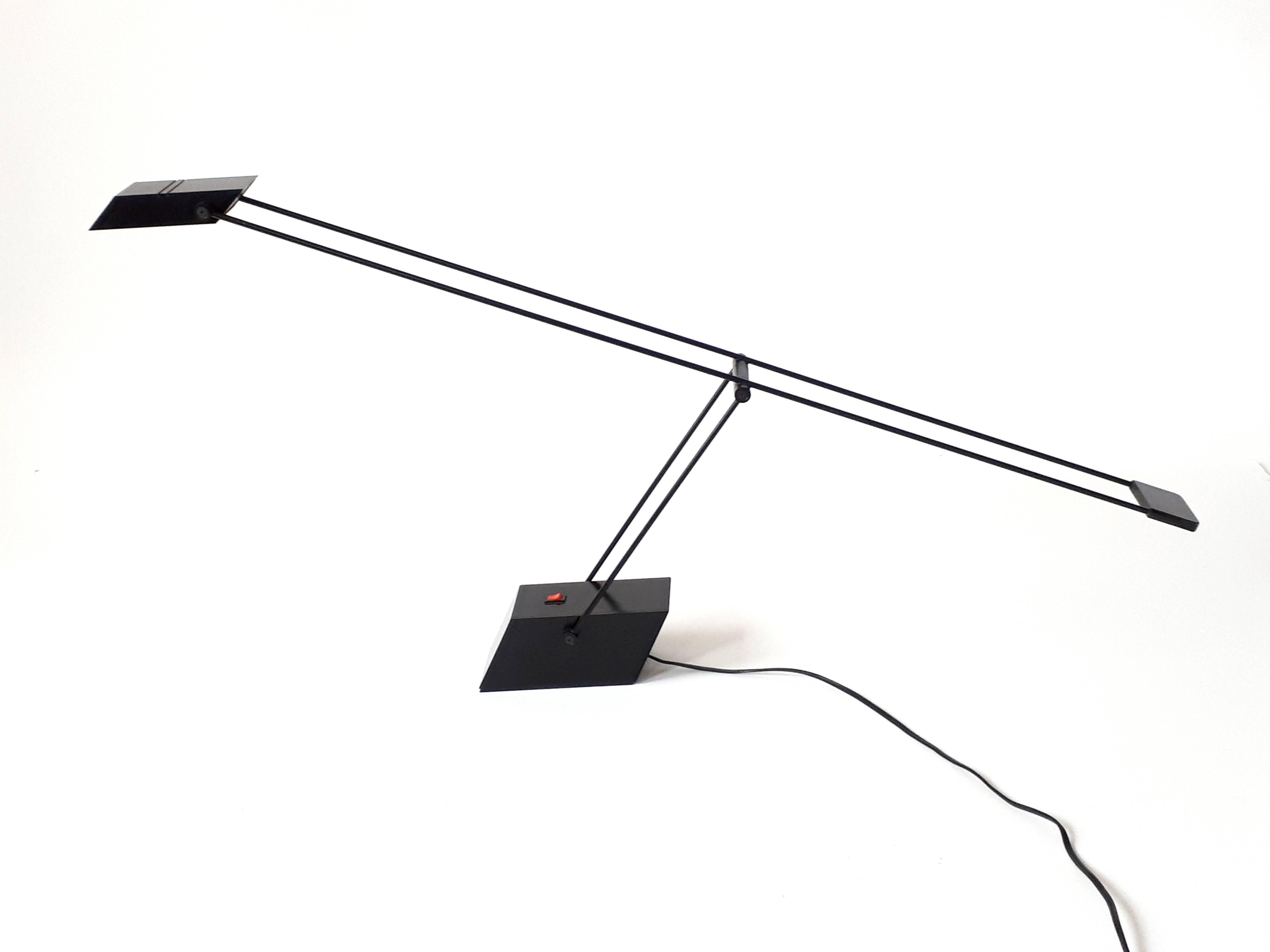 Modern Italian Halogen Table Lamp , 1970s For Sale