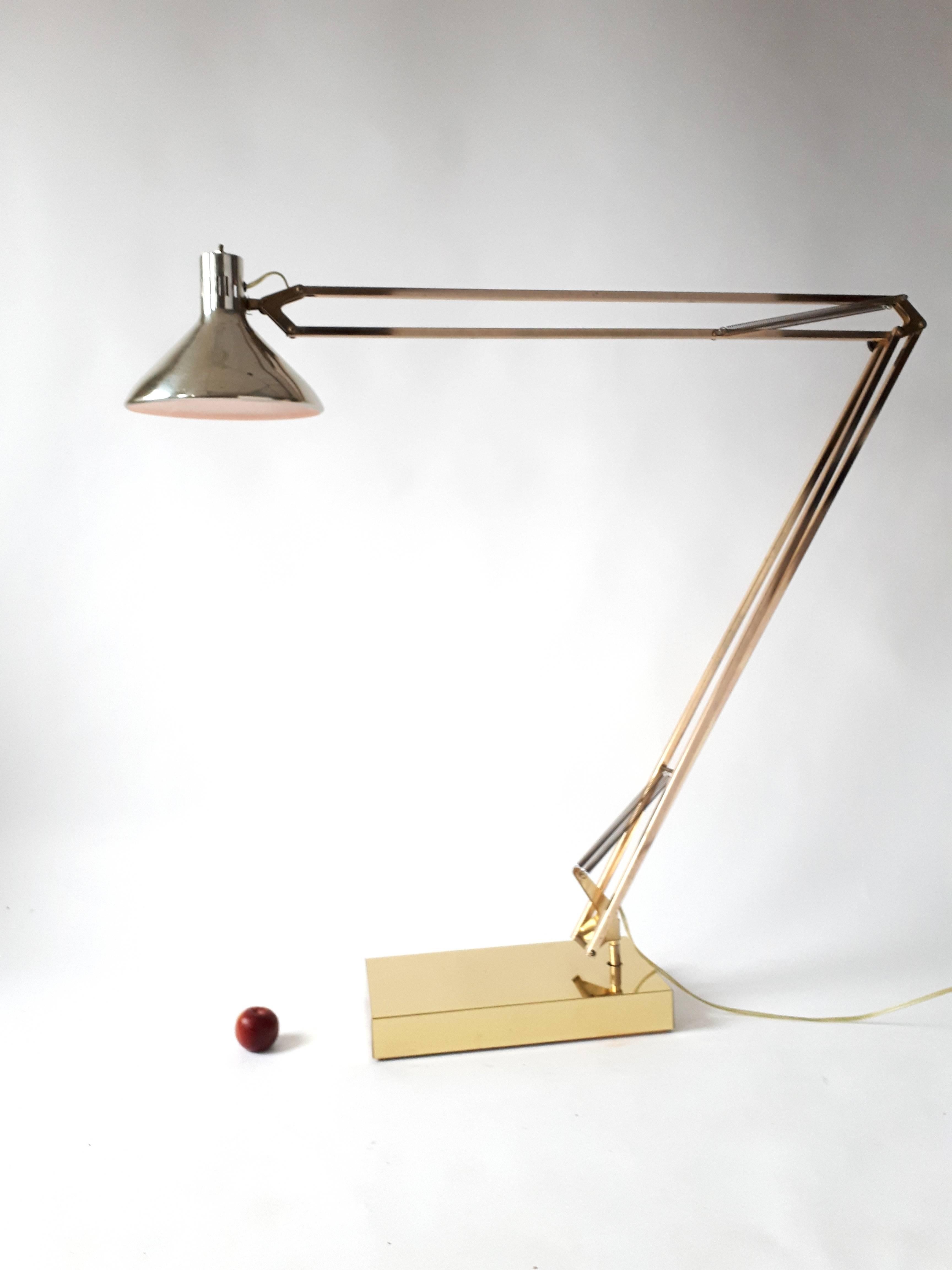 Oversize Floor Anglepoise , 1970s, USA In Good Condition In St- Leonard, Quebec