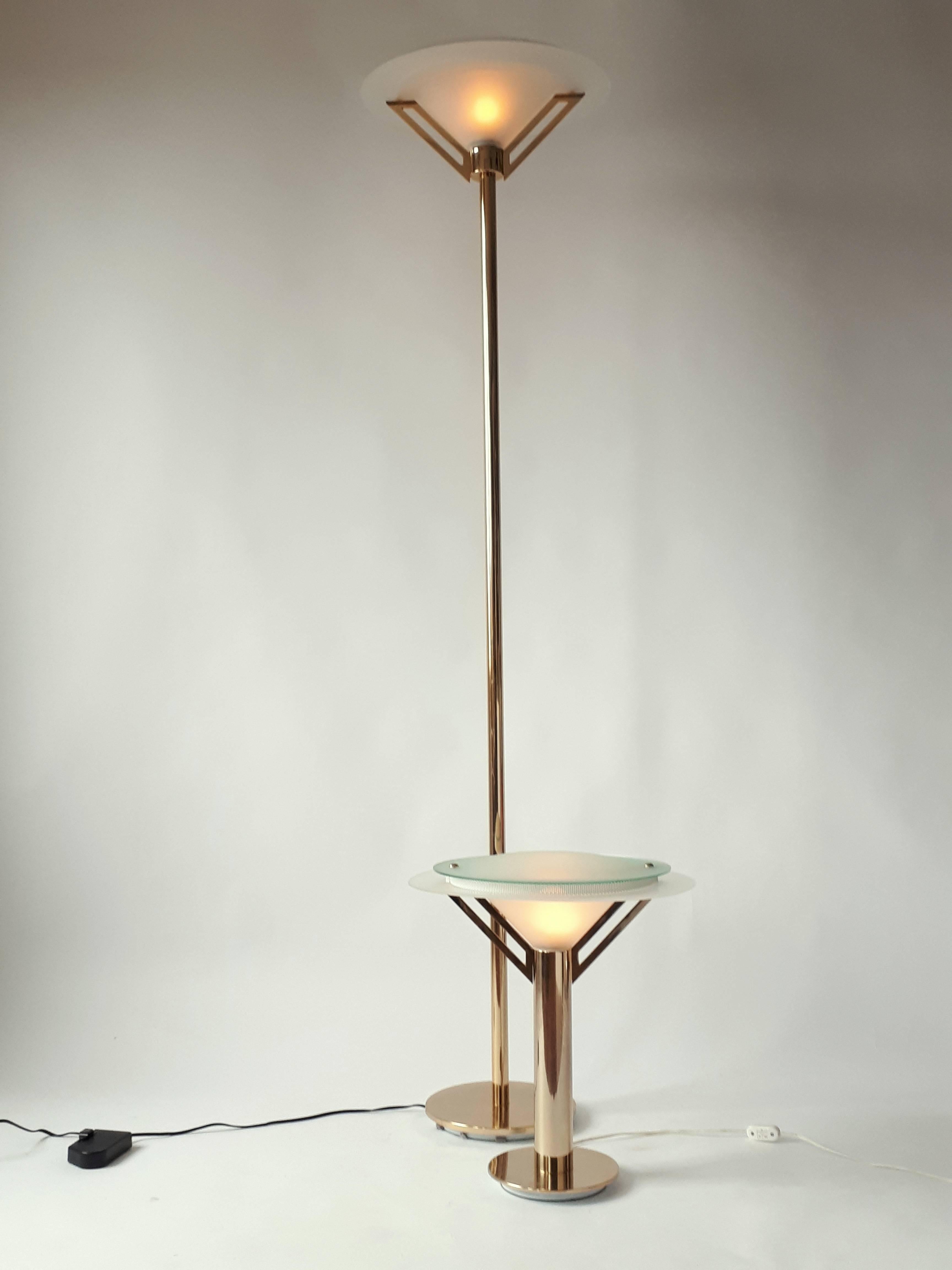 Art Deco Style Gold-Plated & Glass Torchiere Floor Lamp, 1980s , Italia In Good Condition For Sale In St- Leonard, Quebec