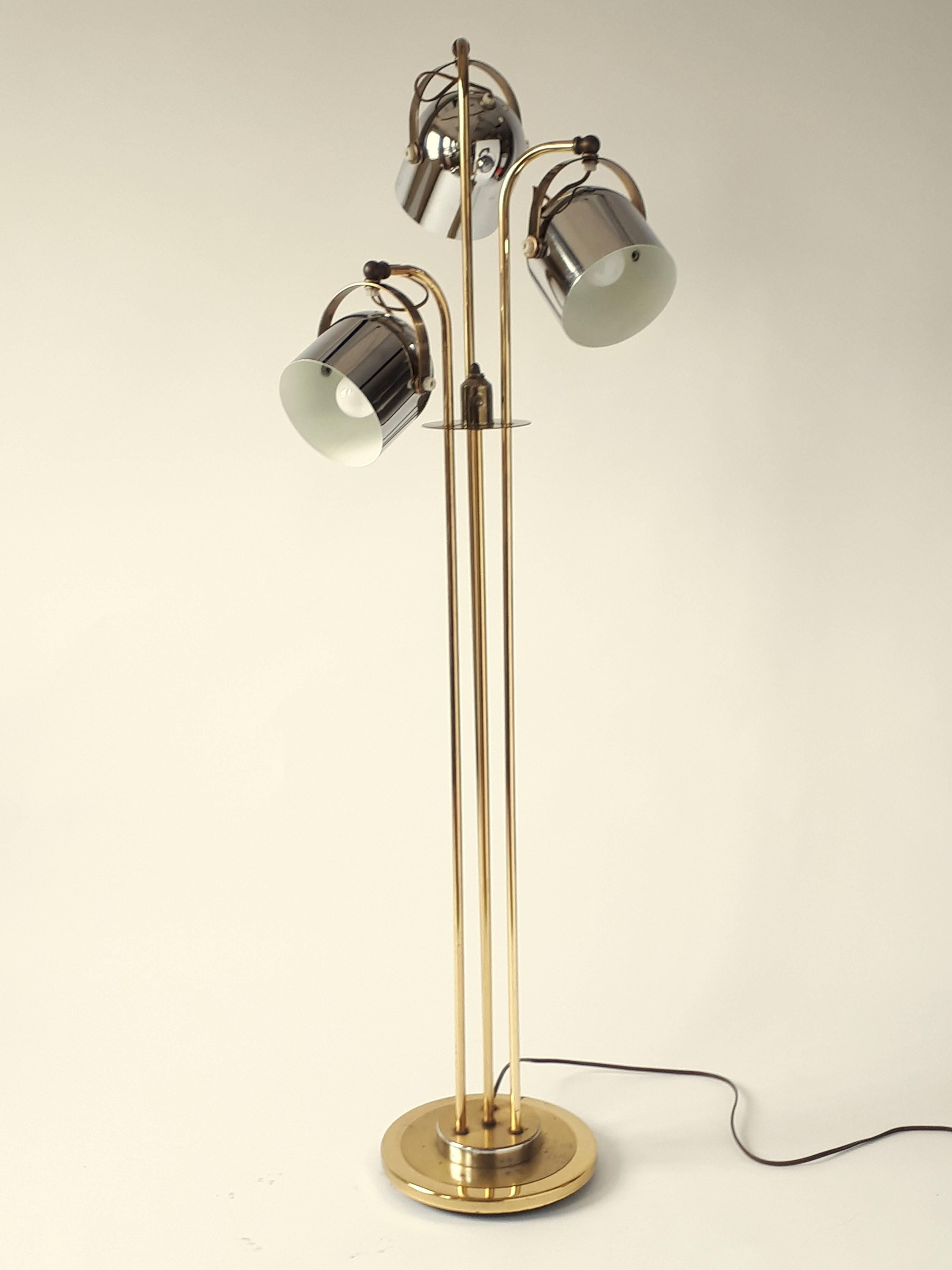 Three Heads Floor Lamp in the Style of Reggiani, 1960s, USA 1