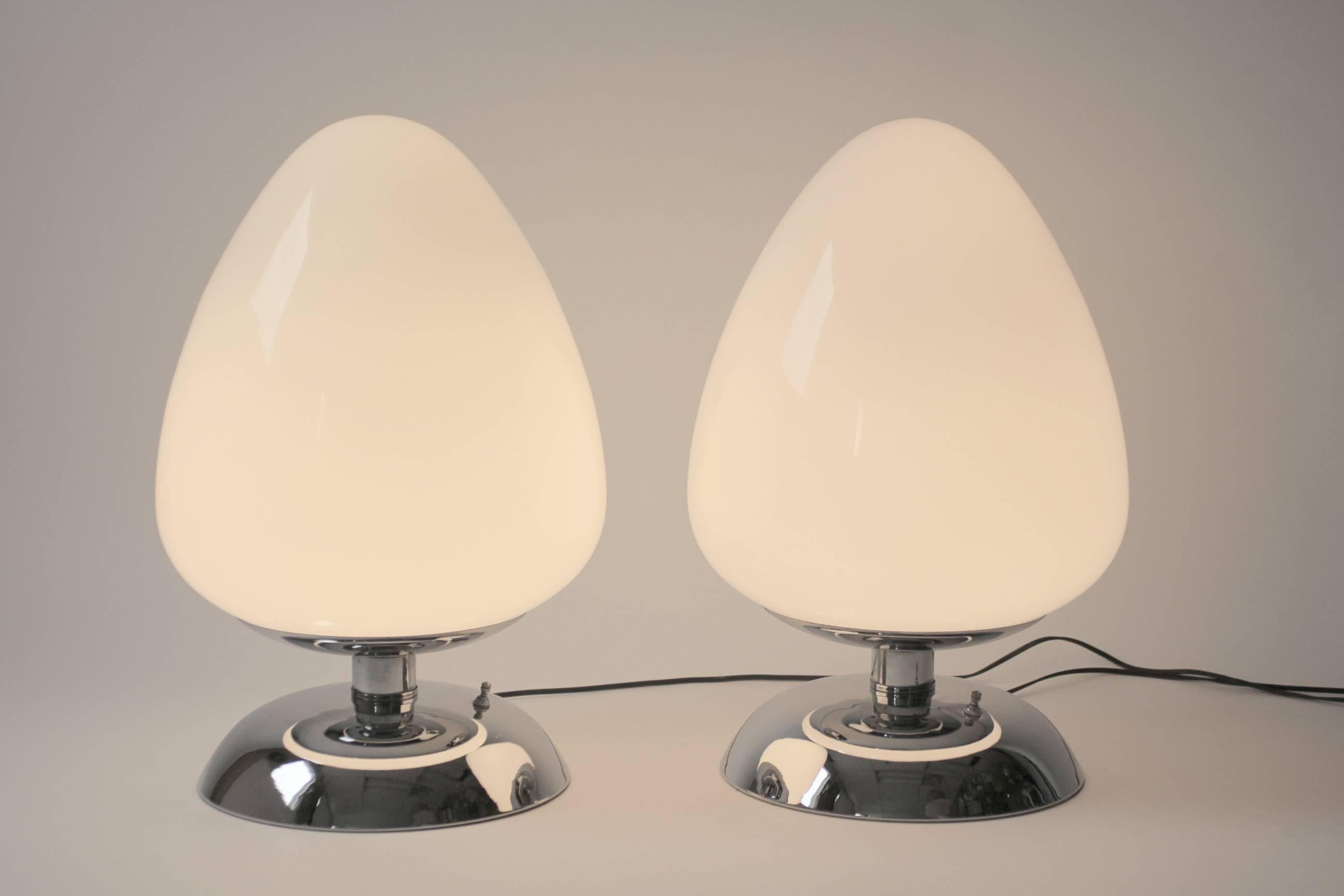 egg shaped table lamps