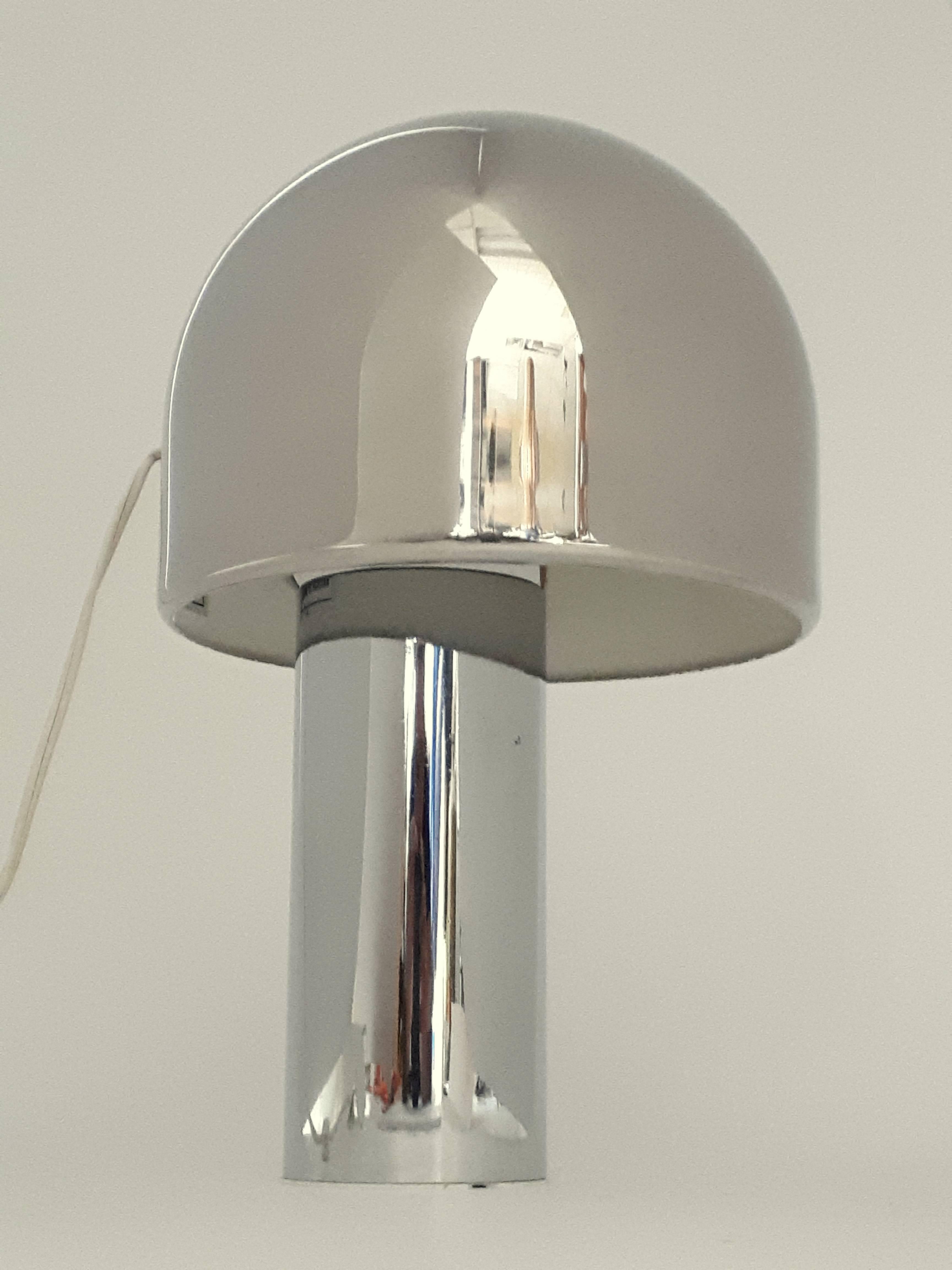 Pair of Reggiani Magnetic Rotating Shade Chrome Table Lamp, 1960s, Italia 3