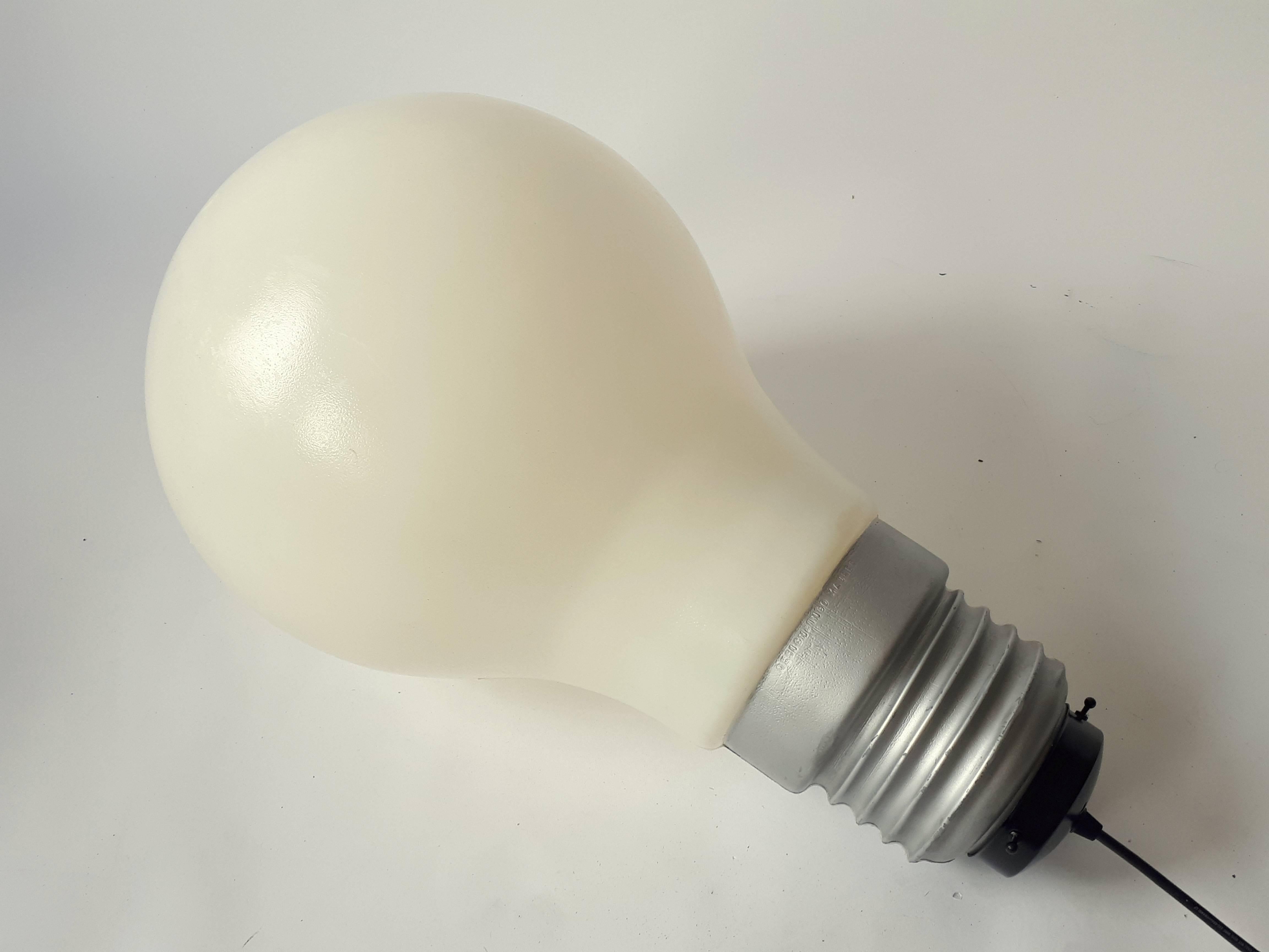 Plastic Light Bulb Pendant from Ingo Maurer, 1969, USA In Good Condition In St- Leonard, Quebec