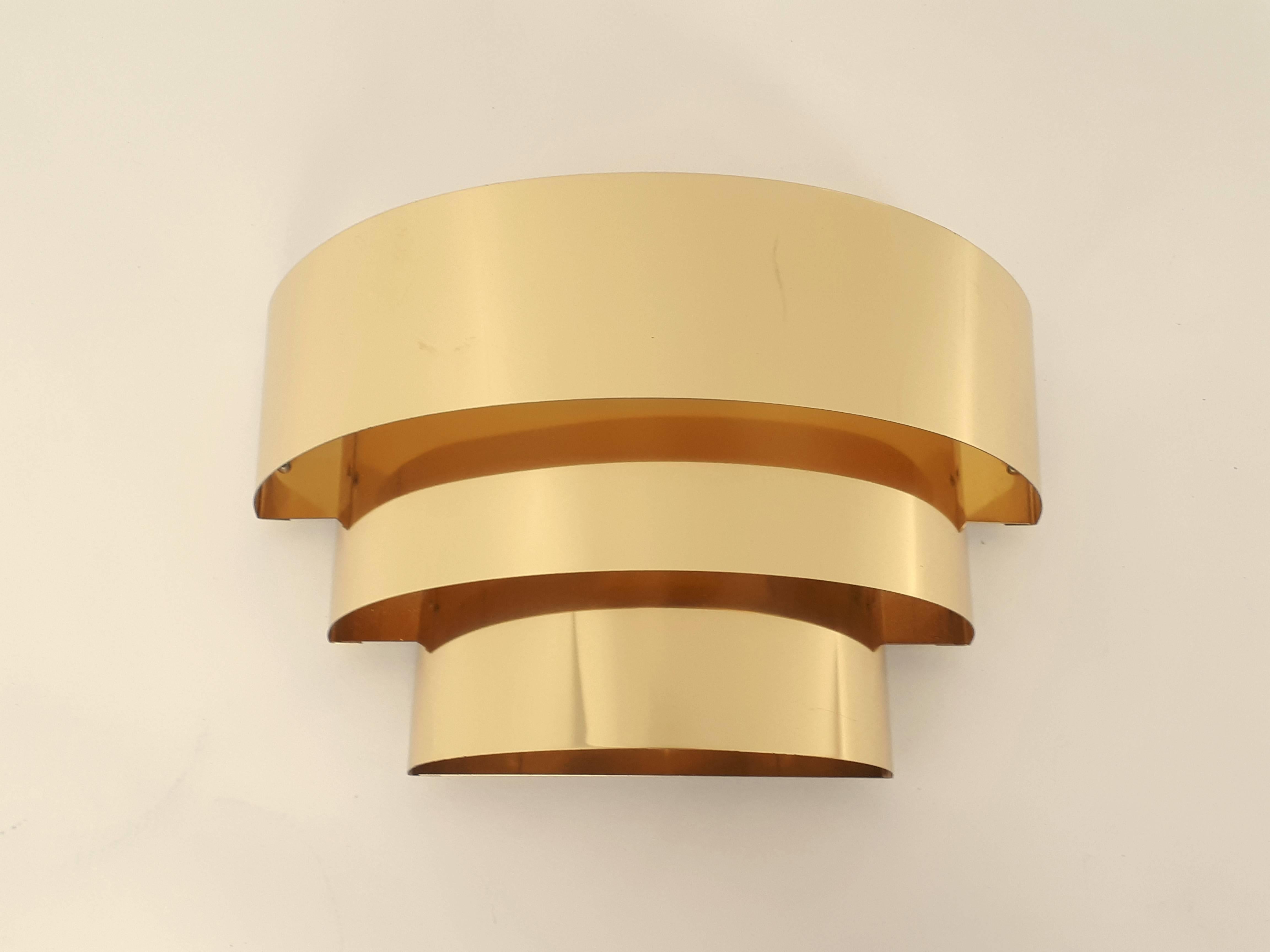 Pair of Cascade Brass-Plated Wall Sconces, 1980s, USA 1