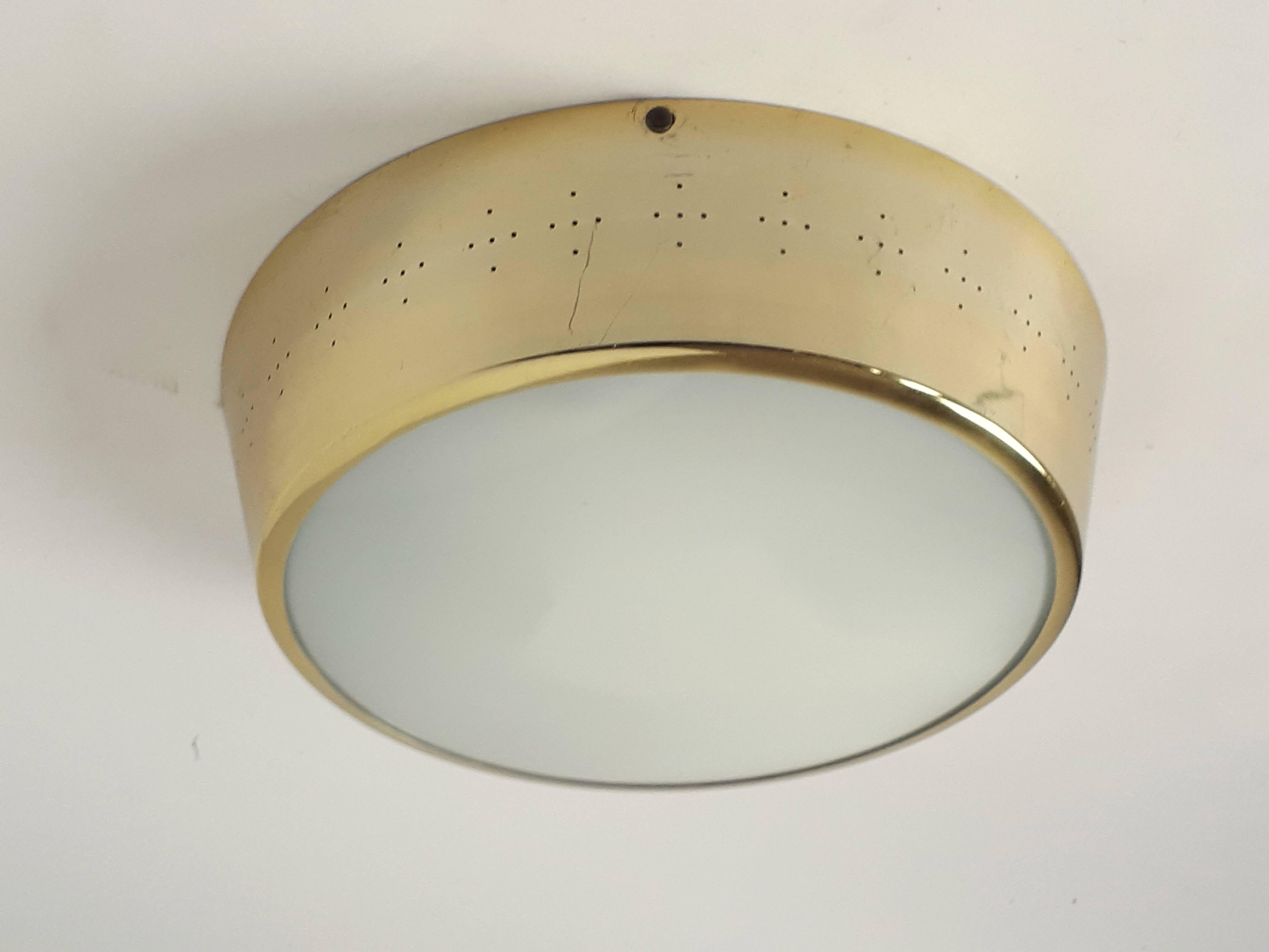 Pair of Large Brass-Plated Pierced Flush Mount, 1950s, USA In Good Condition In St- Leonard, Quebec