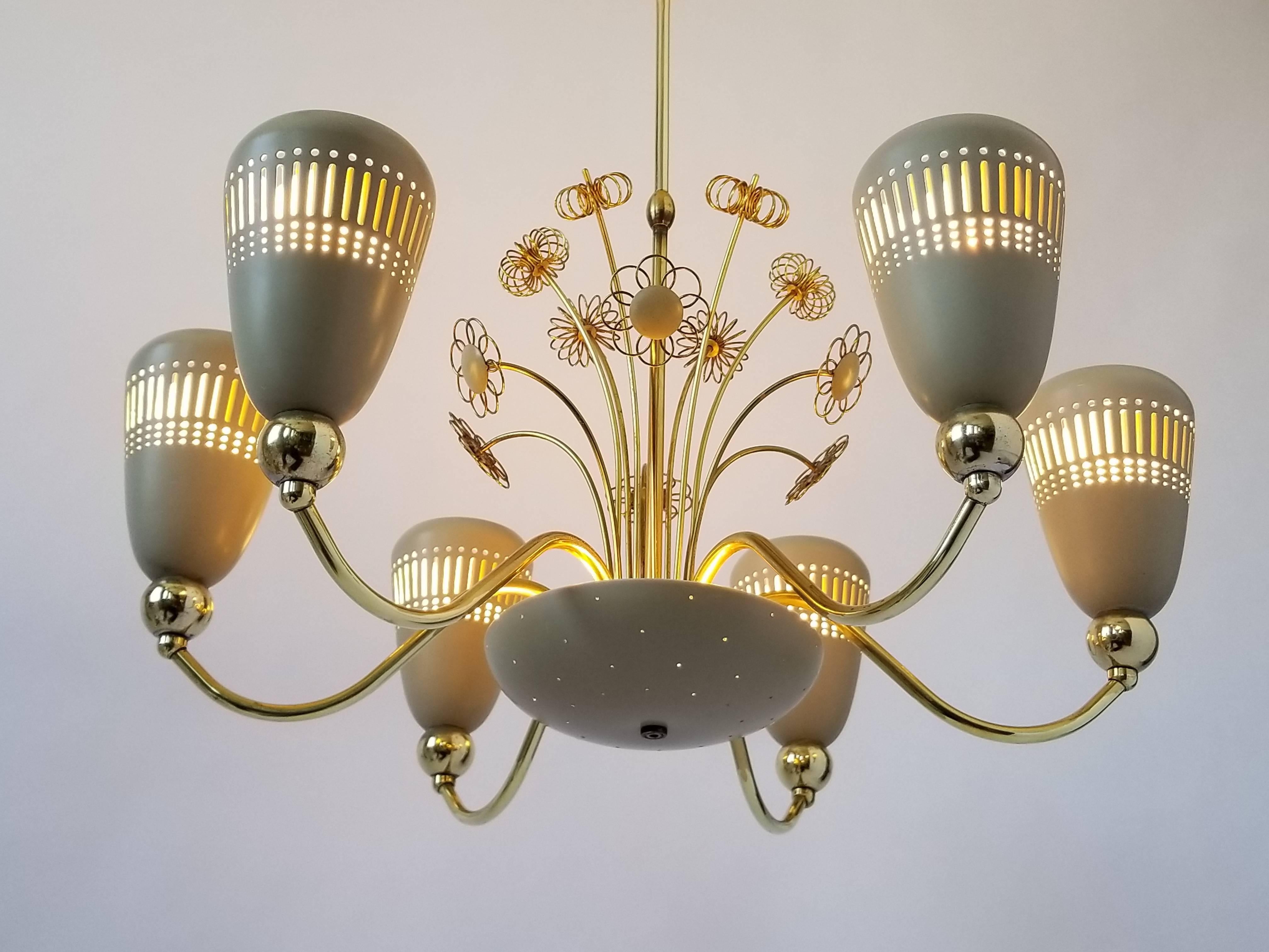 Mid-Century Modern Lightolier Six-Arm Brass Chandelier in the style of  Paavo Tynell, 1950s, USA