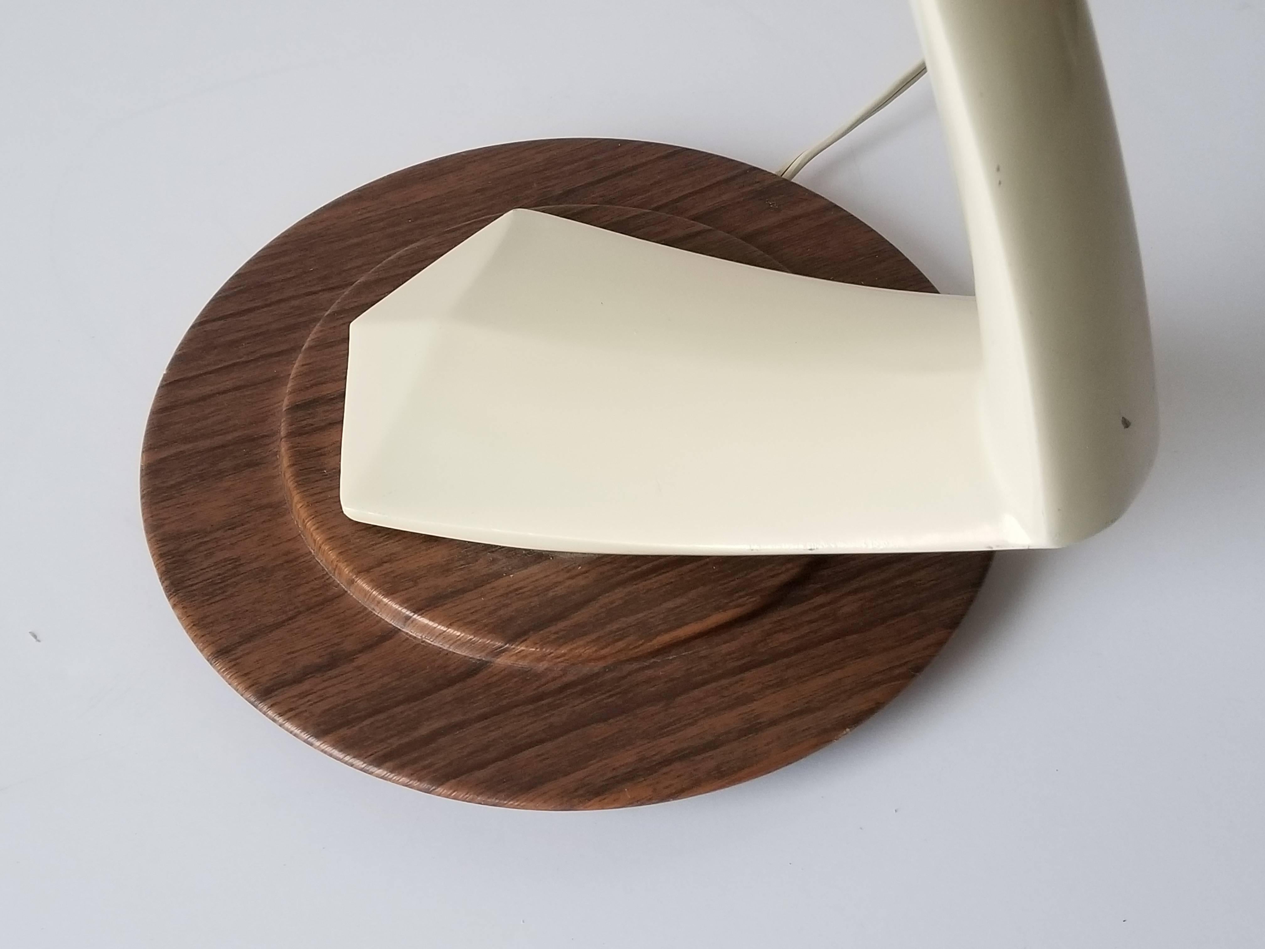 1960s Fase ' Boomerang '  Wood Grain Texturized  Table Lamp, Spain 1