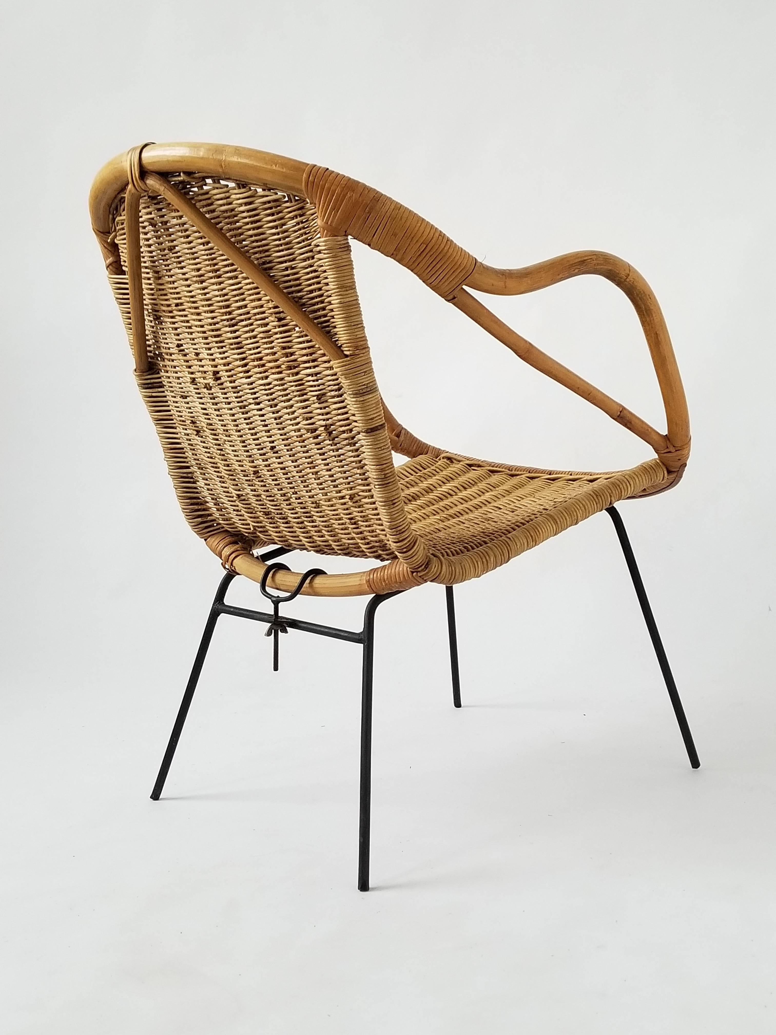 Italian 1950s, Wicker Chair on Iron Legs and Structure, Italia 