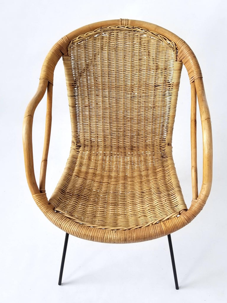 1950s, Wicker Chair on Iron Legs and Structure, Italia at 1stDibs