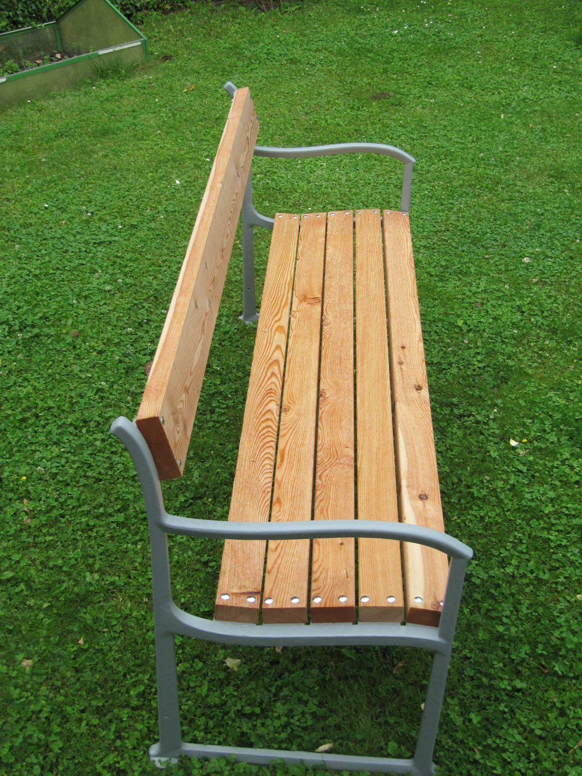 Park Bench, Model No. 561, Designed by Josef Hoffmann In Excellent Condition For Sale In Wien, AT