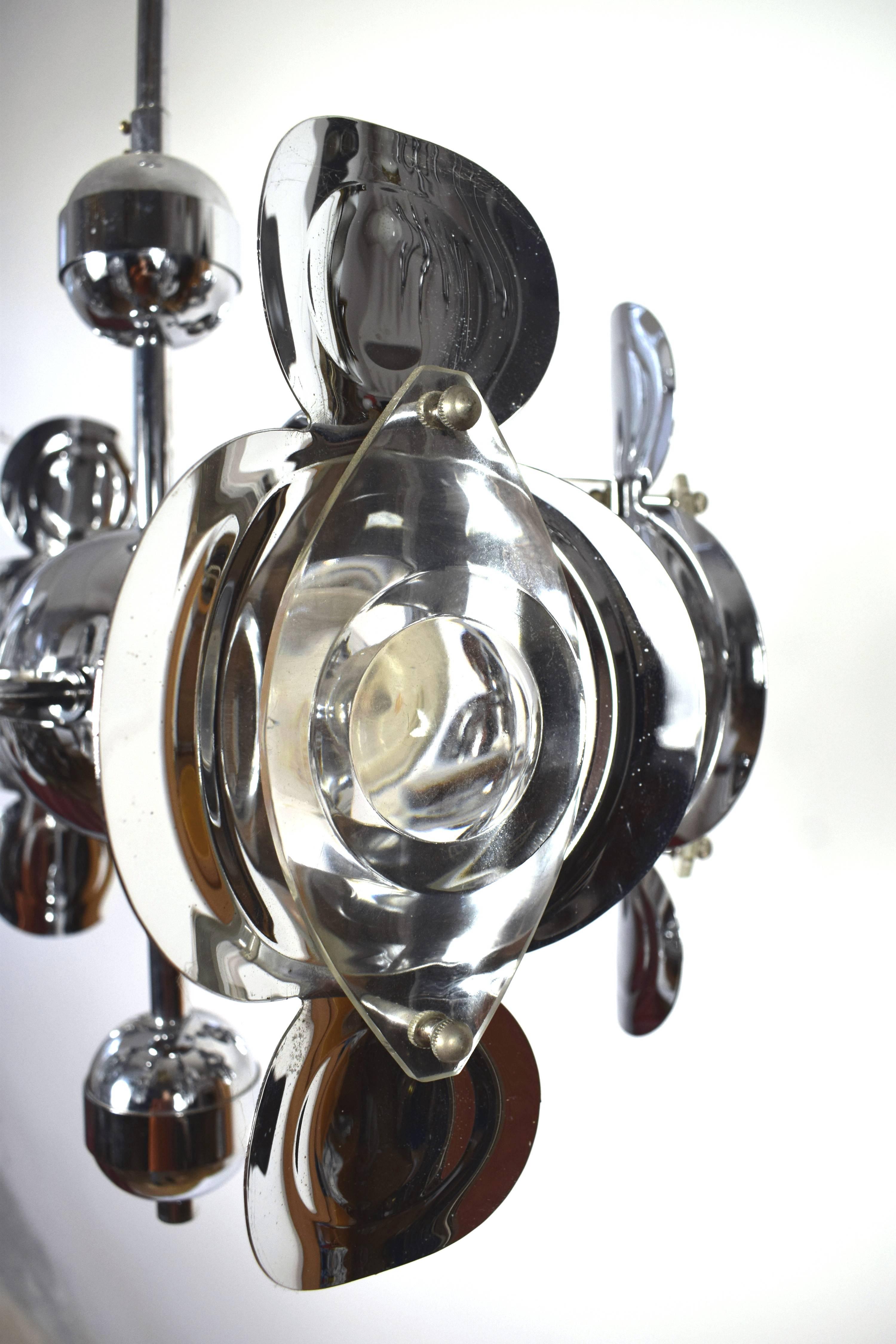 Gaetano Sciolari Chrome and Glass Lens Chandelier, 1960s In Good Condition For Sale In Wien, AT