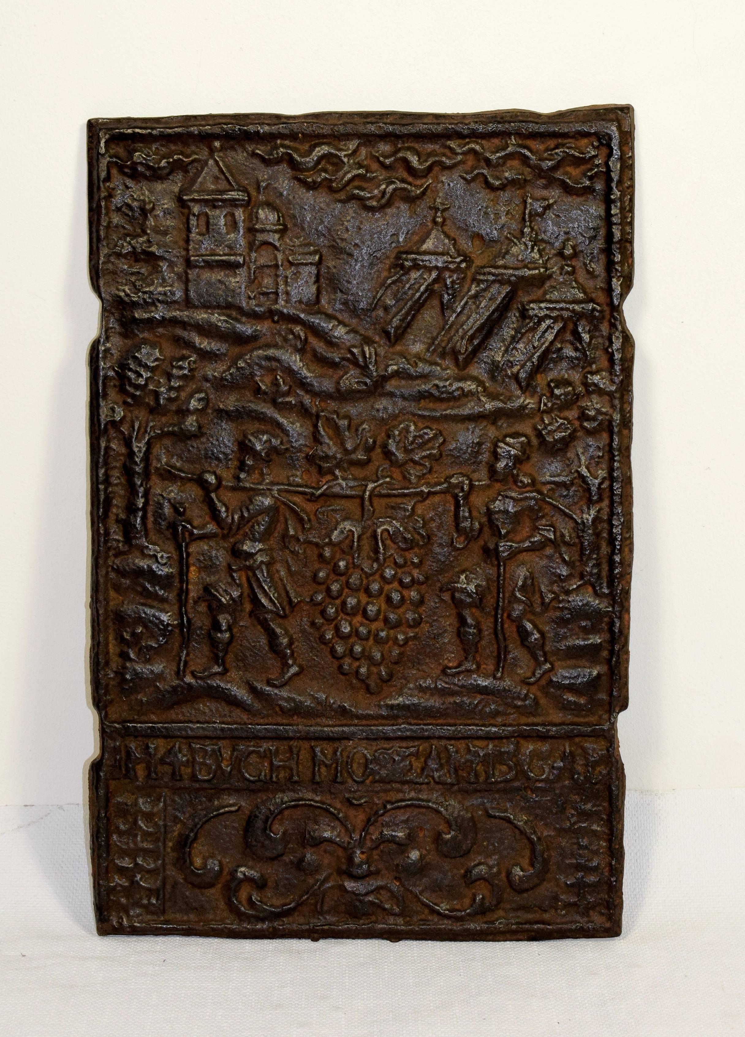Very early (end of 17th or beginn of 18th century) German front fireback with bible motive: the scouts in the land of the promise (Kanaan).
Furnaces with these motifs are very rare and were manufactured by the Alt Leiningen Eisenhütten (Iron