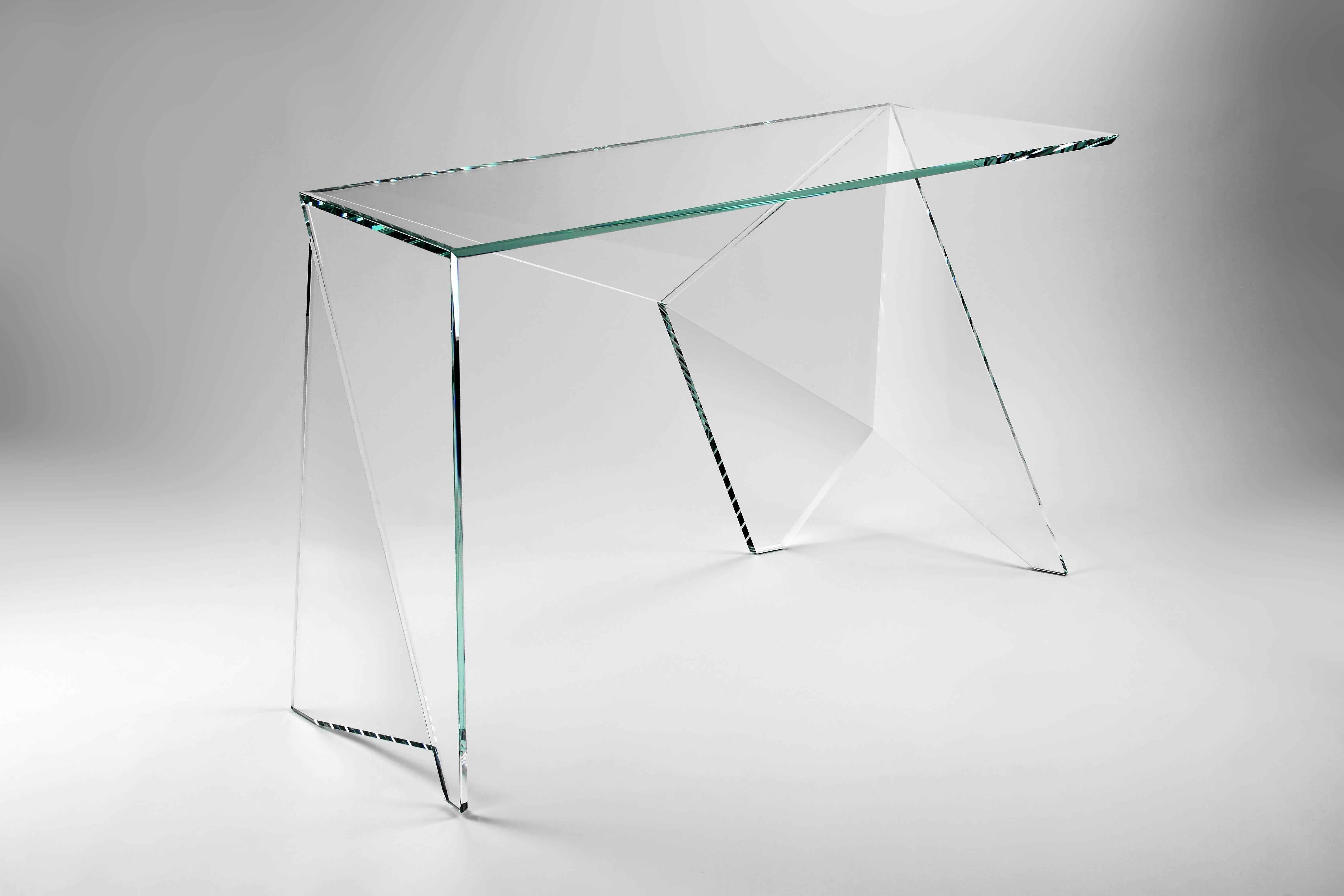 Escritorio o Mesa de Escribir Cristal Diseño Origami Coleccionable Hecho en Italia Hecho a mano en venta