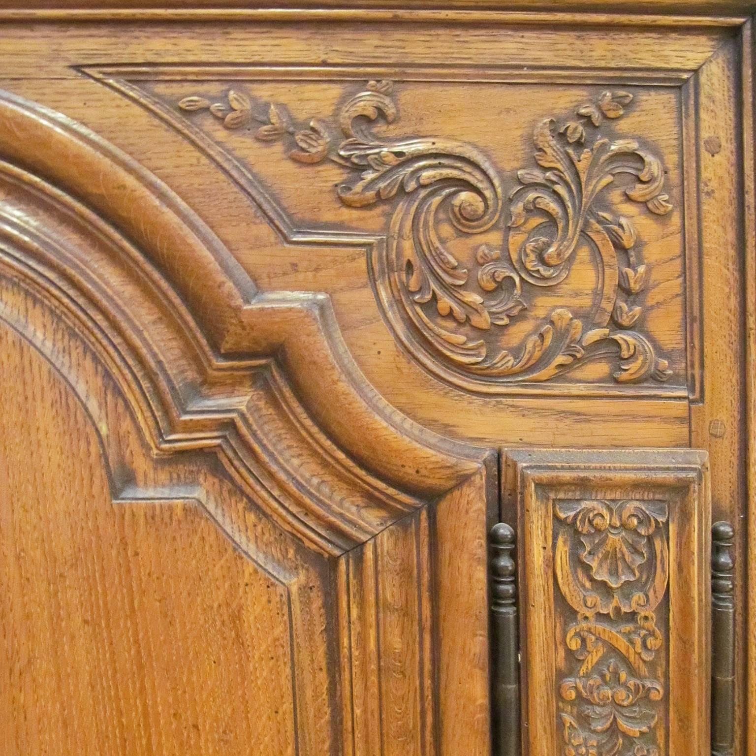 French Louis XV Style Oak Cabinet Buffet