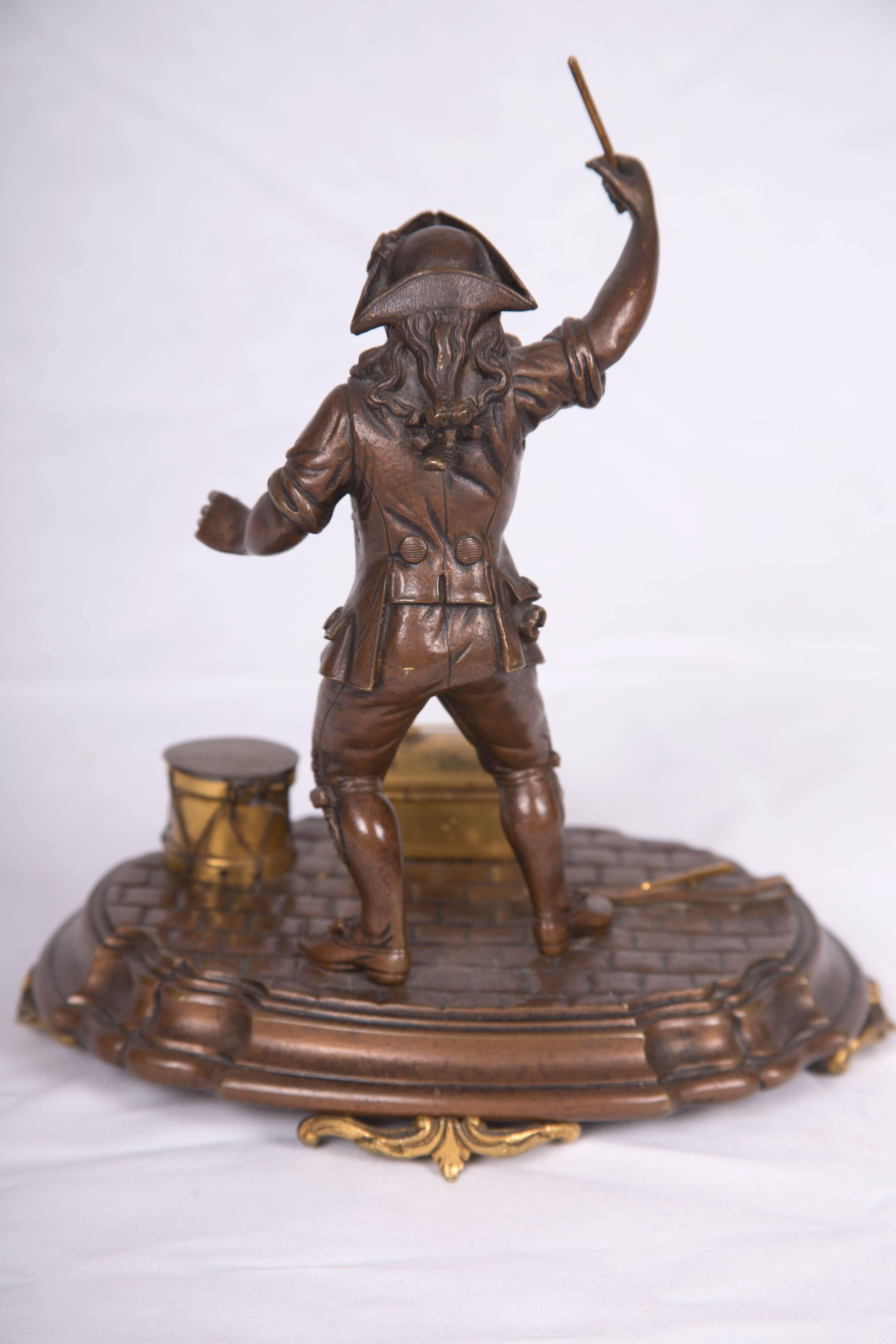19th Century French Figural Bronze and Gilt Inkstand In Excellent Condition For Sale In WEST PALM BEACH, FL