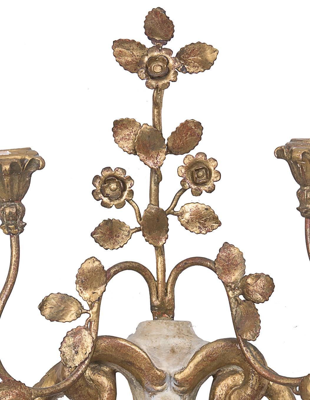 Italian Pair of Palladio Style Cream and Gilt Sconces For Sale