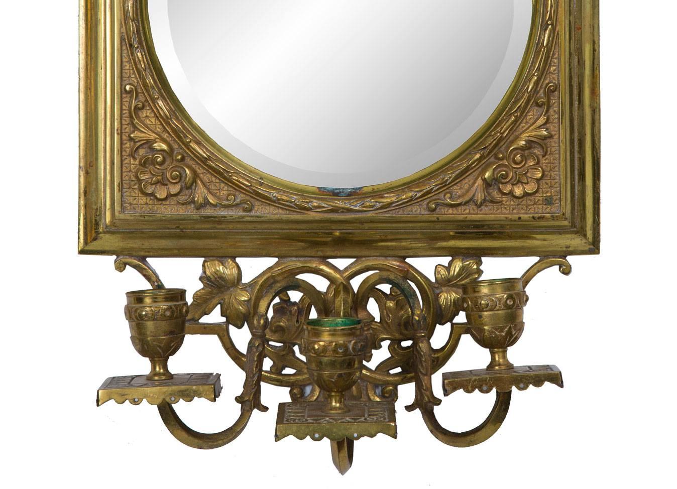 Paar Wandleuchter aus Messing und Spiegeln aus dem 19. Jahrhundert (amerikanisch) im Angebot