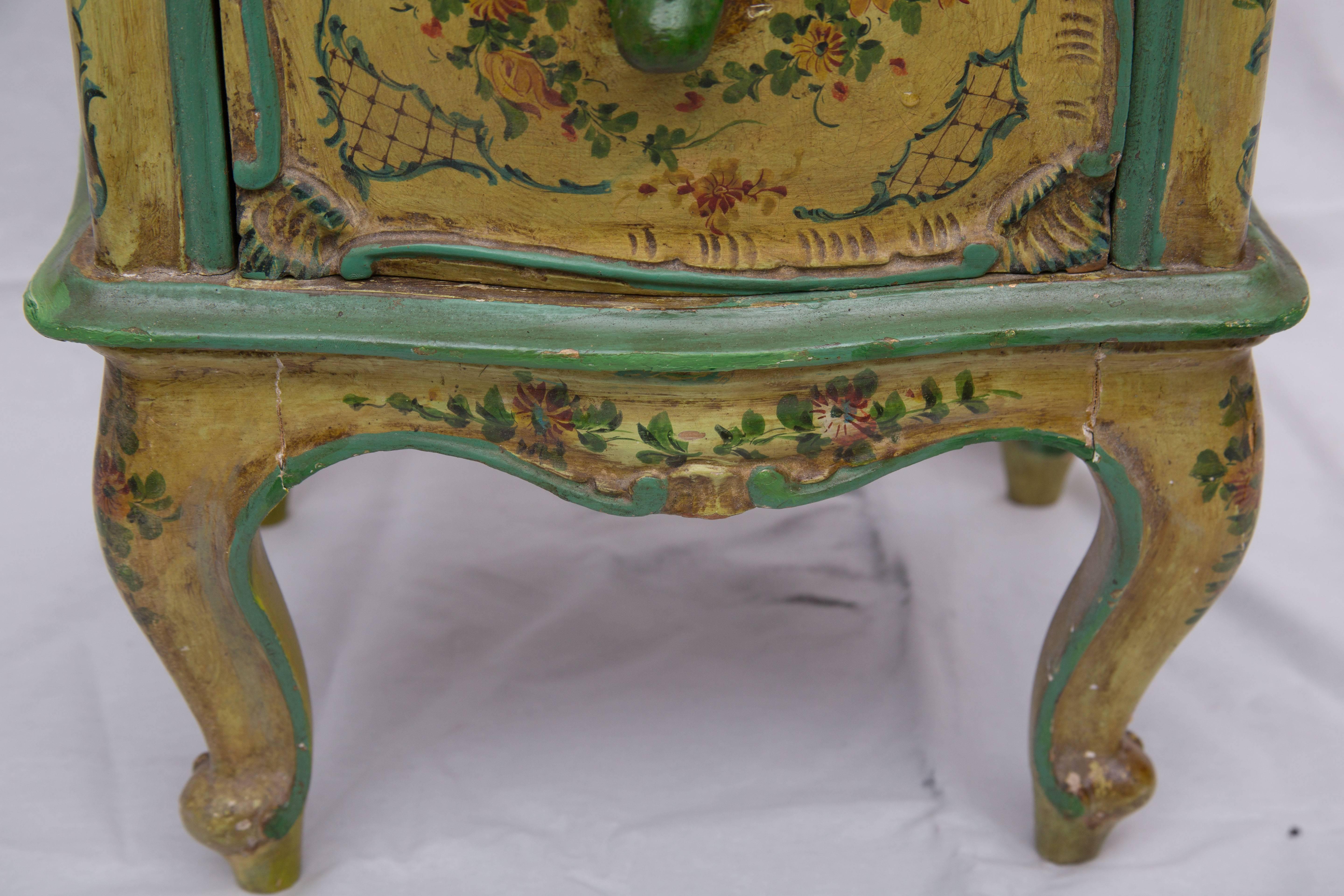 Pair of 19th Century Painted Venetian Lingerie Chests In Good Condition In WEST PALM BEACH, FL