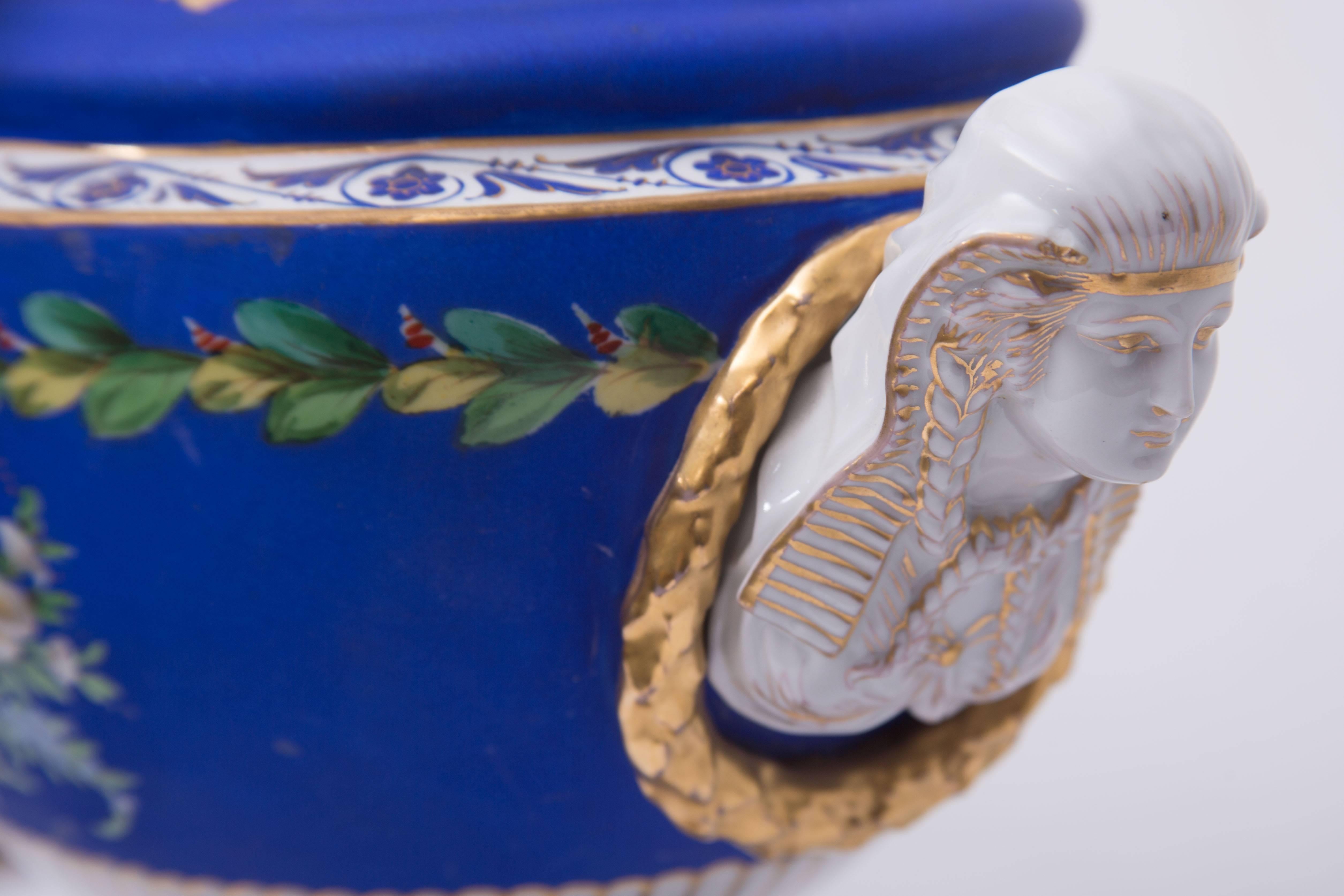 Autre Lampe française du XIXe siècle en porcelaine émaillée et biscuit en vente