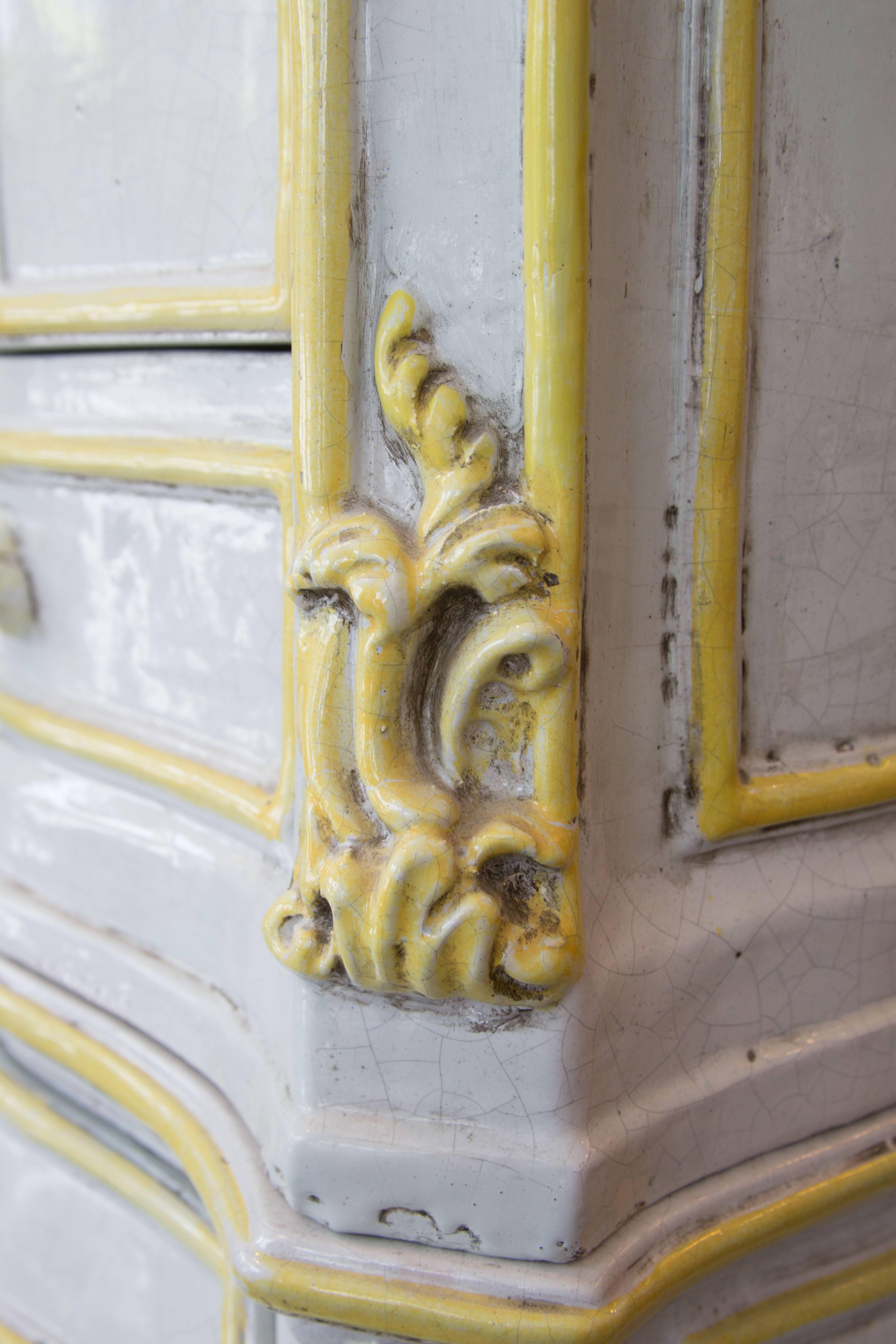 19th Century French Glazed Ceramic Stove In Good Condition In WEST PALM BEACH, FL