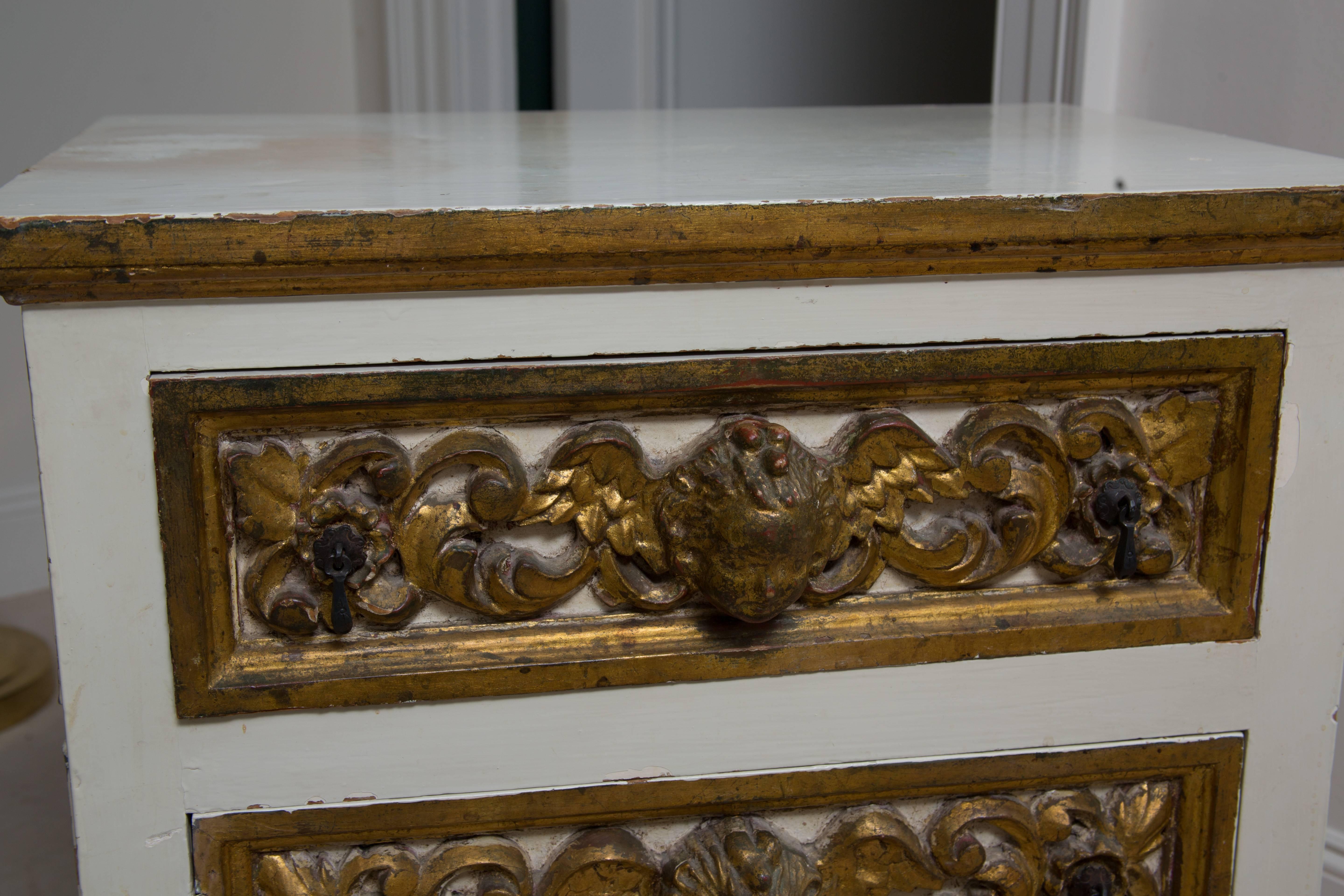 Pair of Italian White and Parcel-Gilt Chests 2