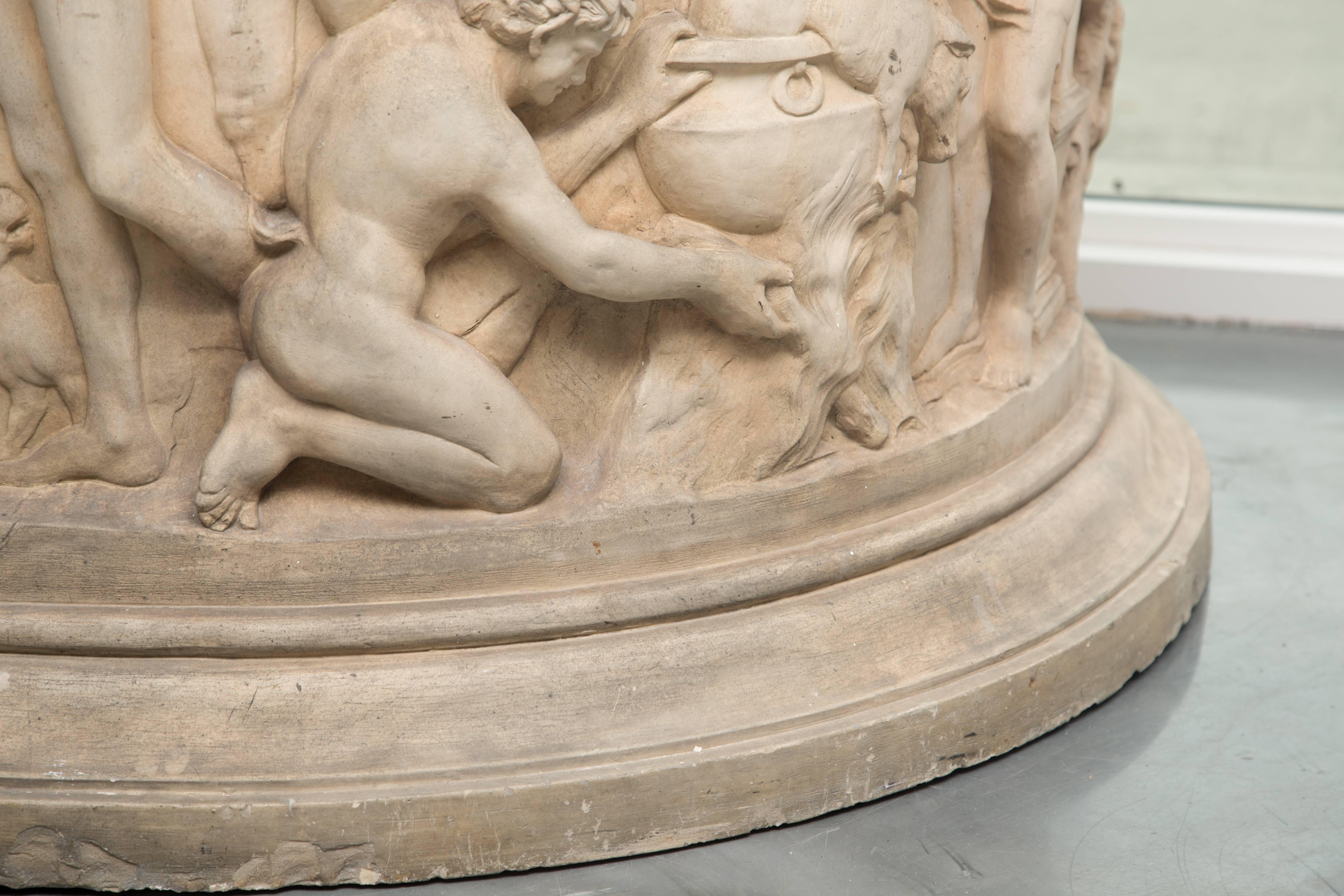 Greco Roman Circular Fountain as Centre Table For Sale 1