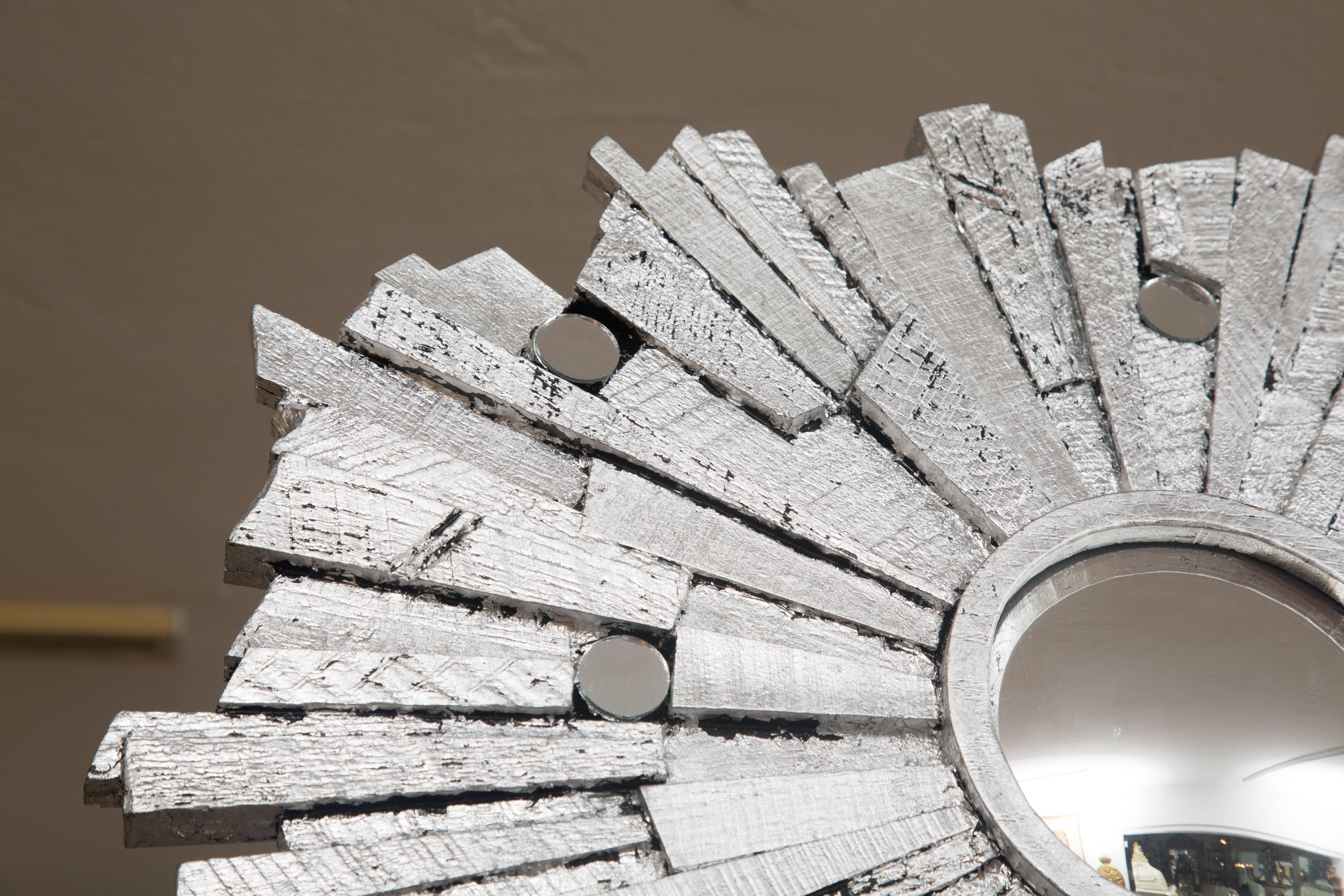 Pair of Contemporary Silvered Sunburst Mirror In Good Condition For Sale In WEST PALM BEACH, FL
