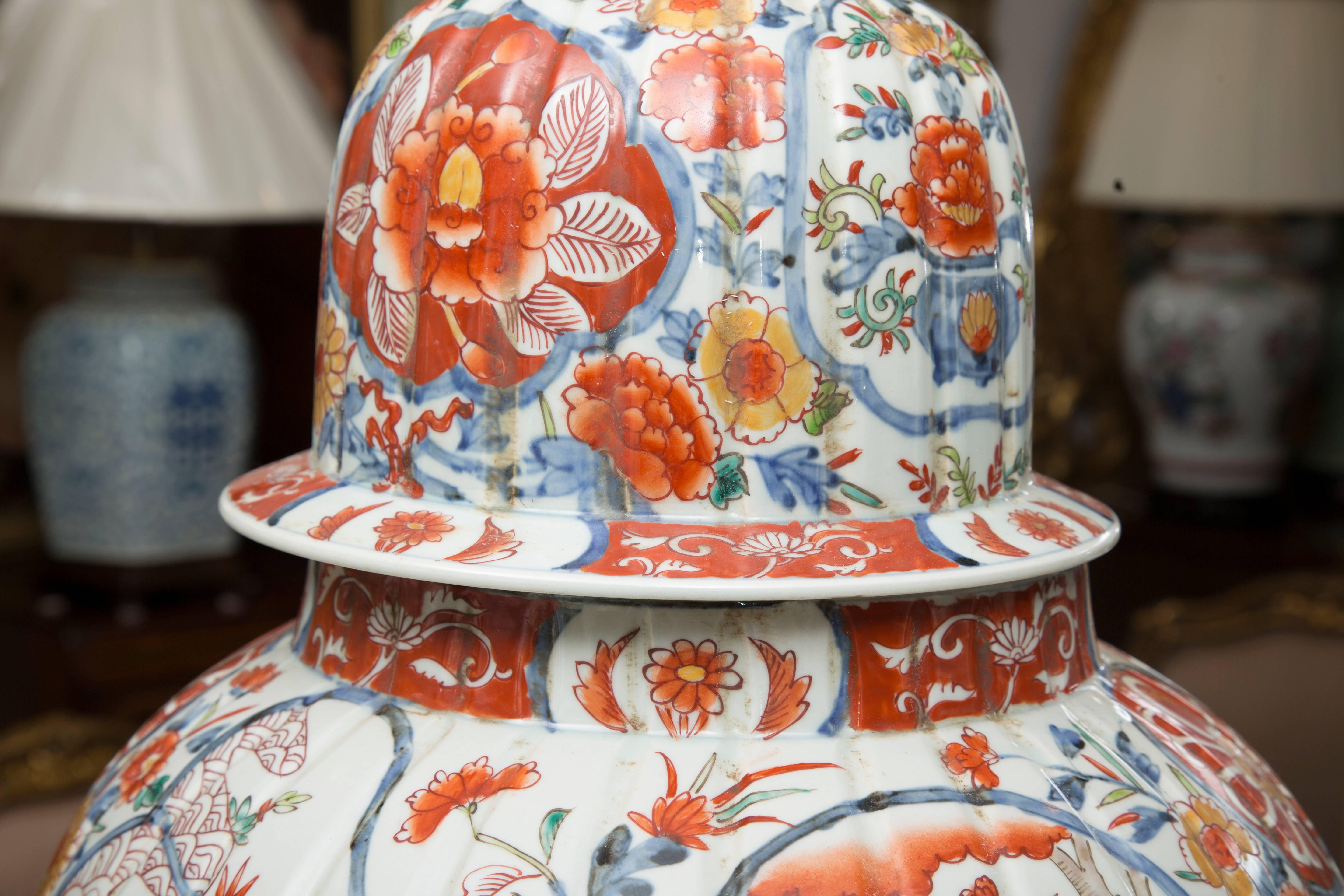 Porcelain Pair of Chinese Palace Lidded Imari Urns