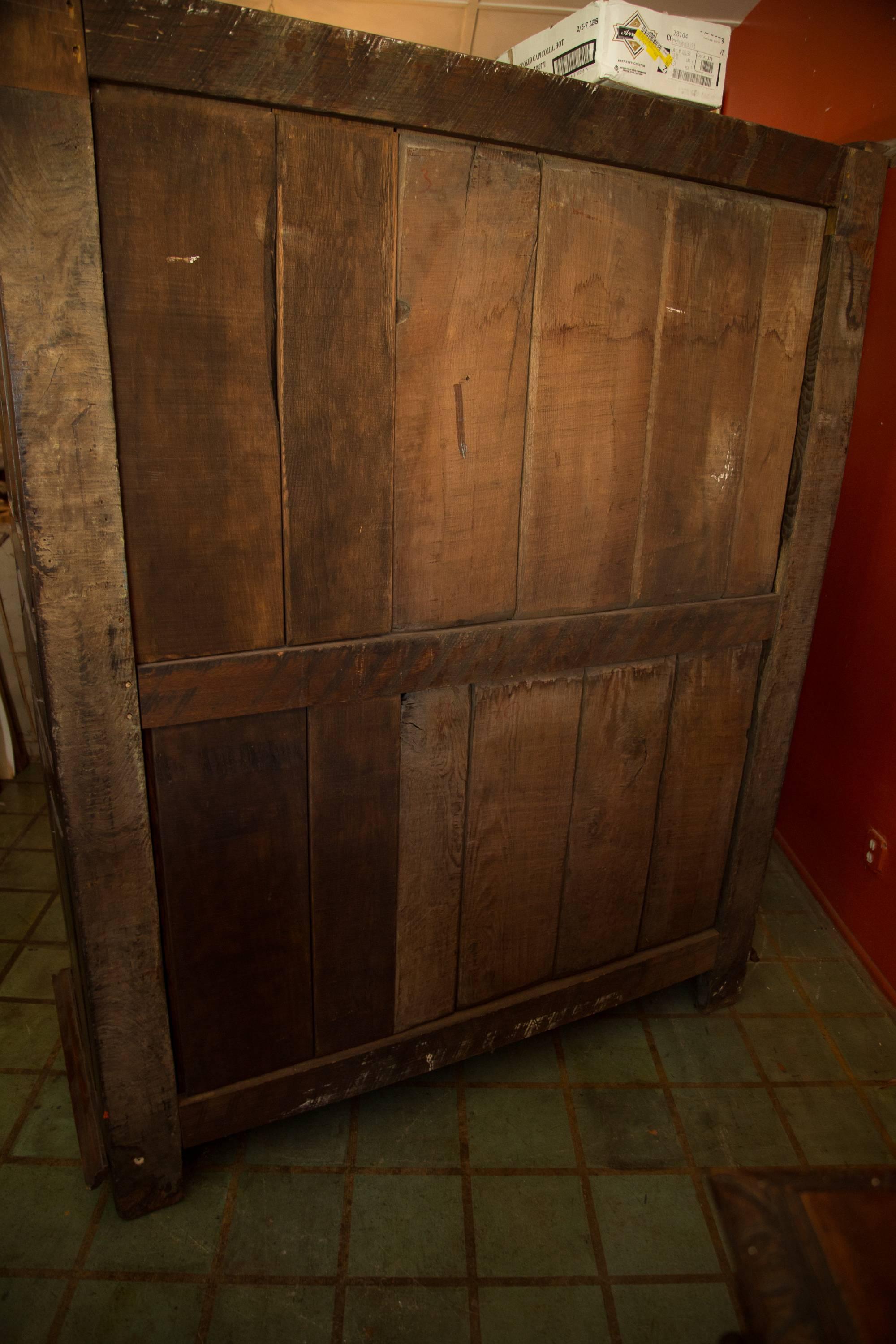 18th Century French Oak Armoire In Good Condition For Sale In WEST PALM BEACH, FL
