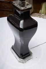 Coppia di lampade contemporanee in lucite e smalto nero