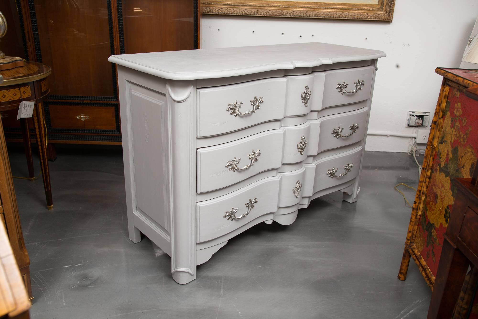 gray chest of drawers