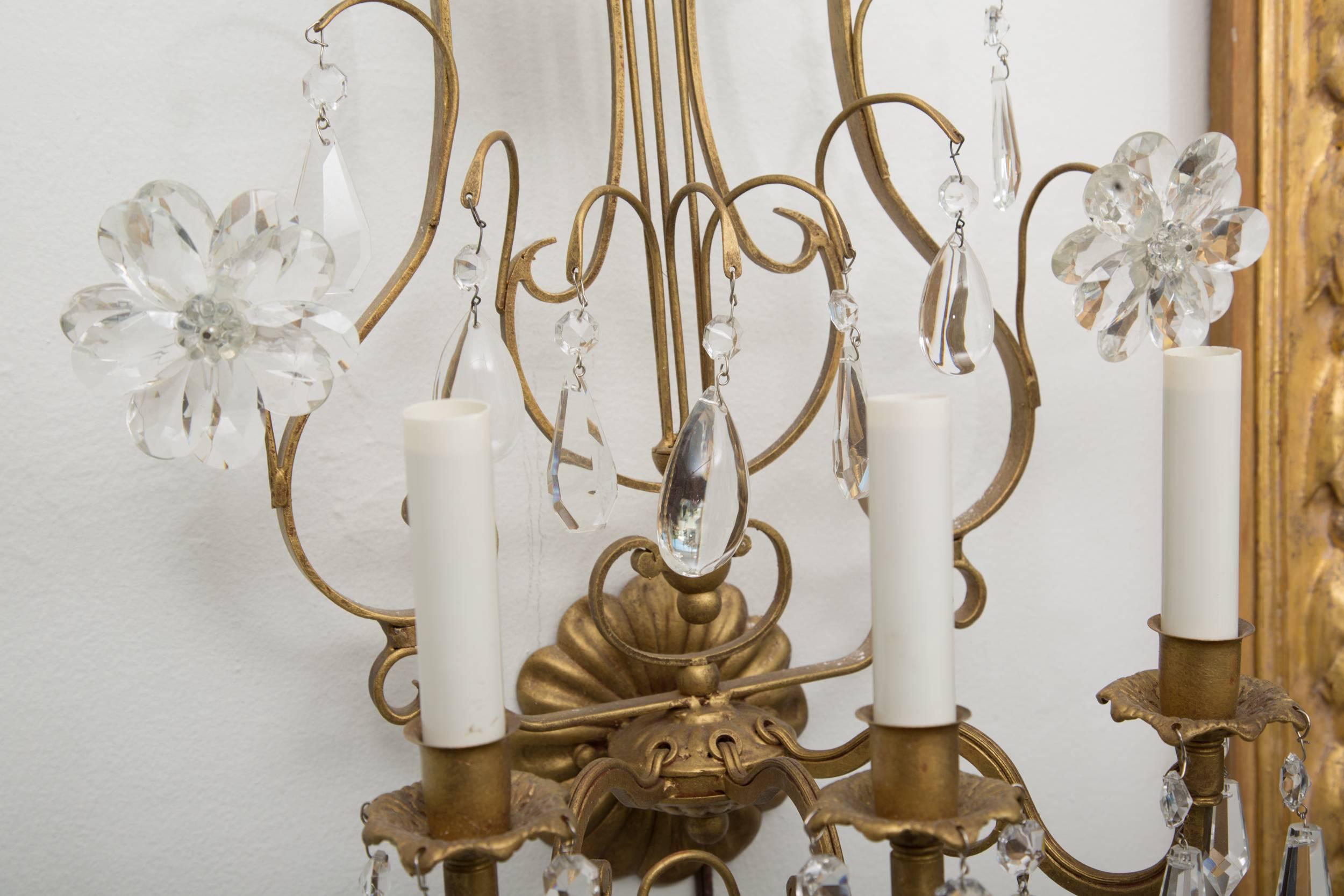 Pair of Italian Gilt Metal and Crystal Electrified Sconces In Good Condition For Sale In WEST PALM BEACH, FL