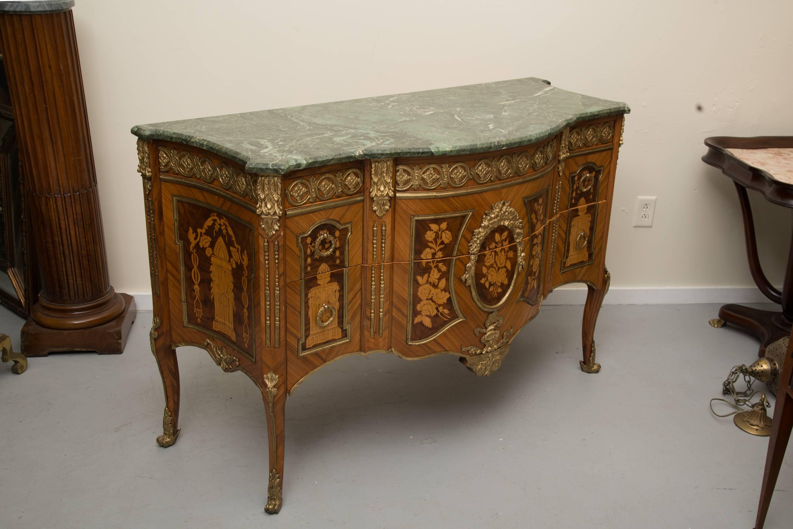 Louis XVI Transitional Style Inlaid Commode In Good Condition In WEST PALM BEACH, FL