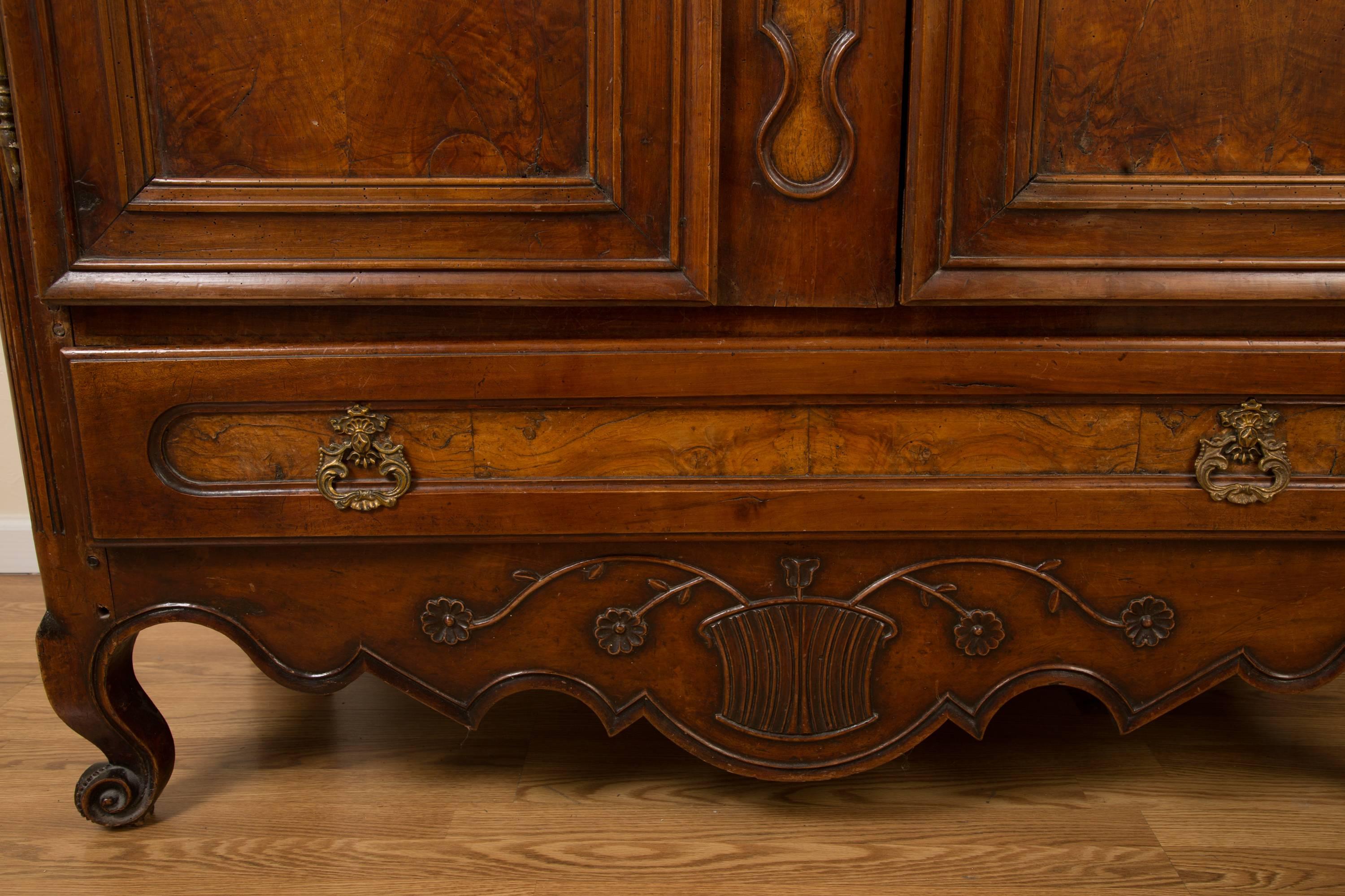 French 18th Century Figured Walnut Armoire 3