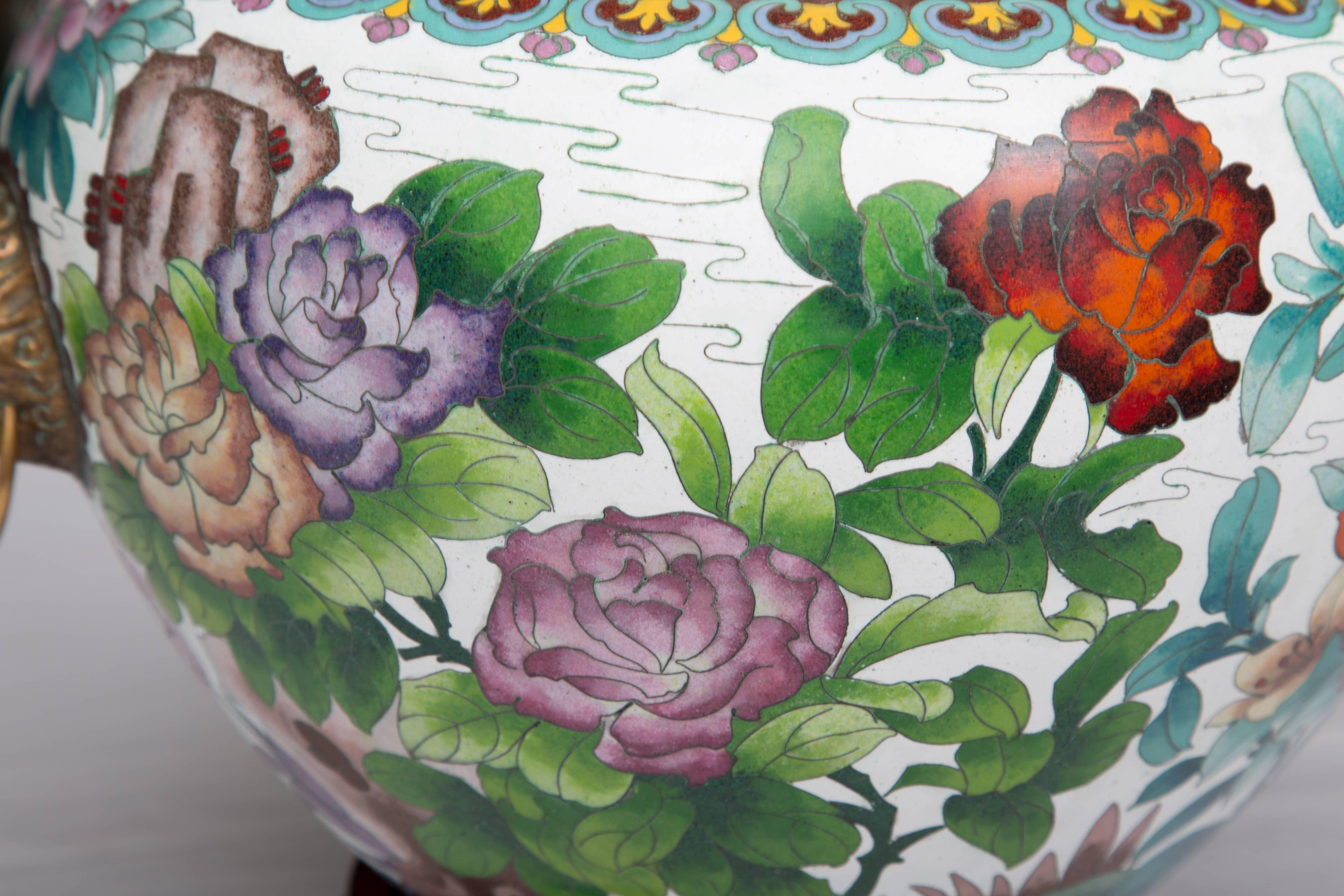 Decorative Chinese Cloisonné Jardineire  In Good Condition In WEST PALM BEACH, FL
