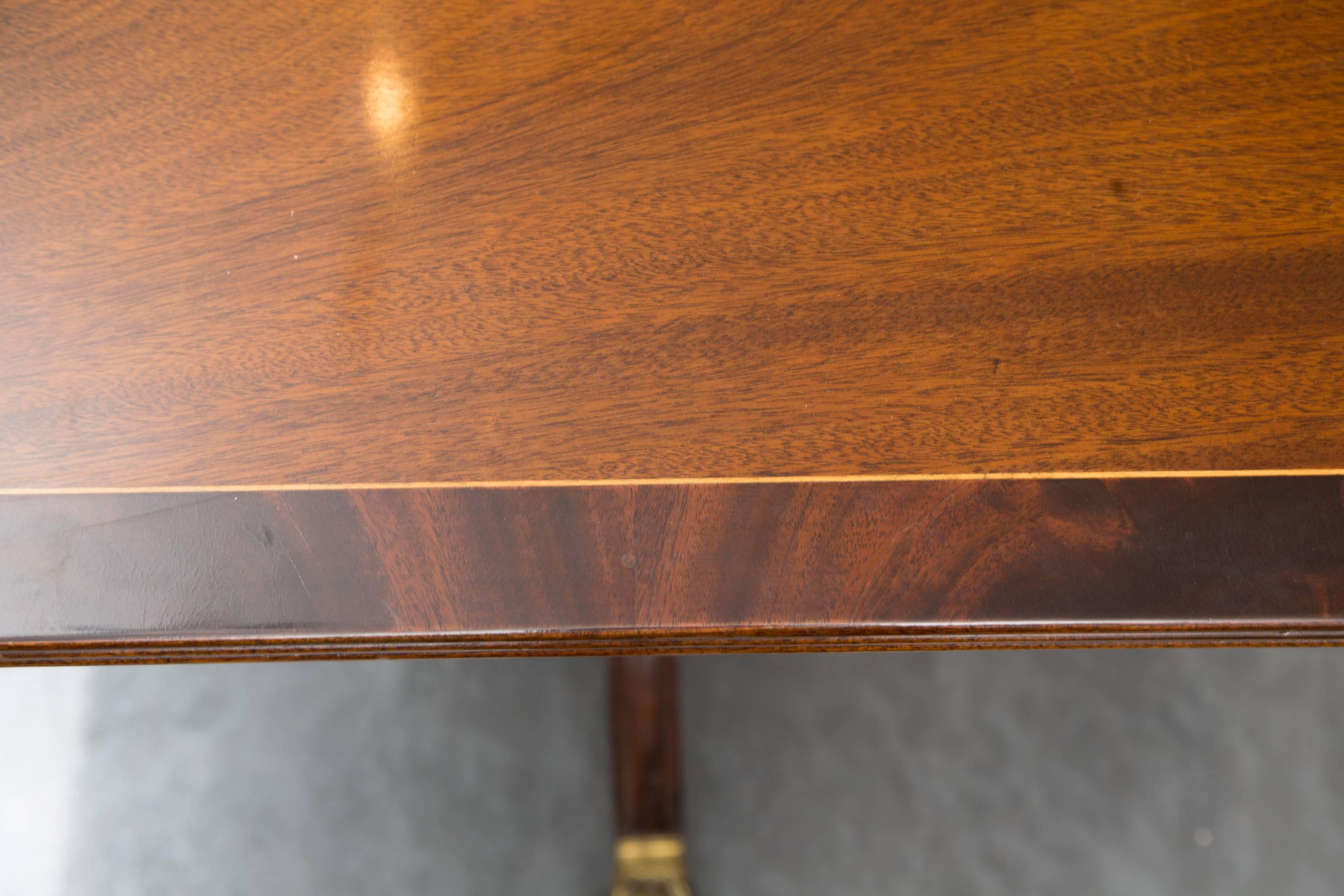 Stained Fine English Mahogany Pedestal Dining Table