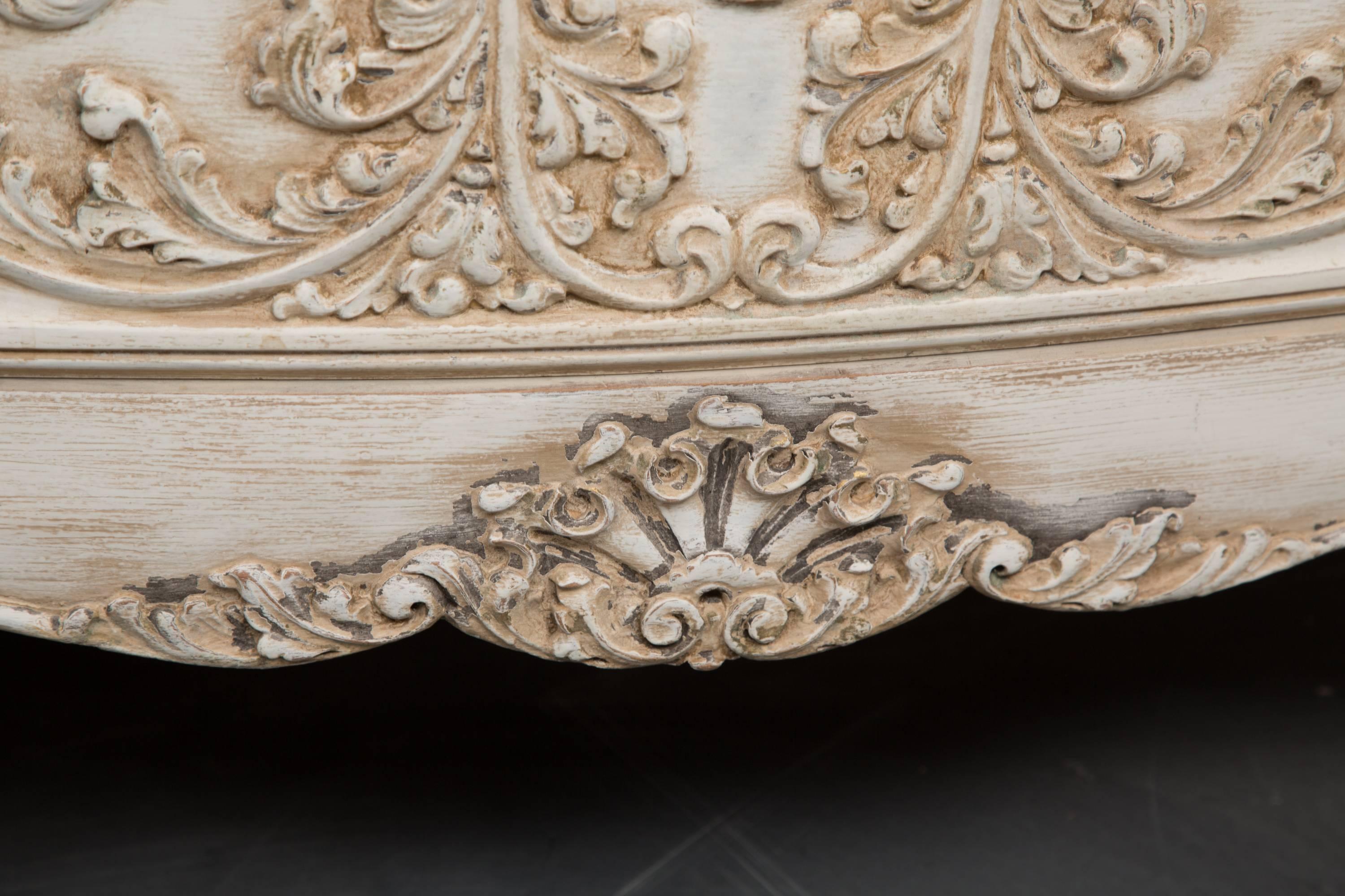 20th Century Carved and  Cream-Painted Commode In Good Condition In WEST PALM BEACH, FL