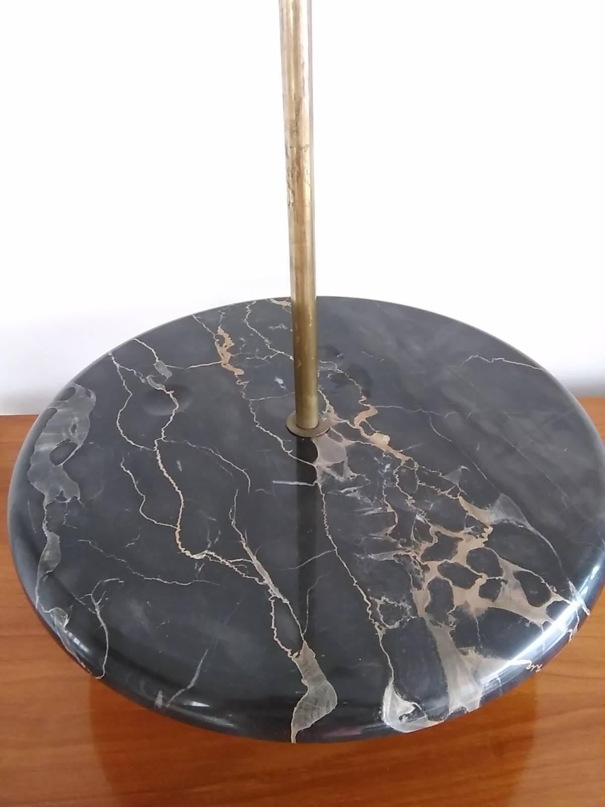 Stunning Carrara Marble 1970s Table Lamp, France 1