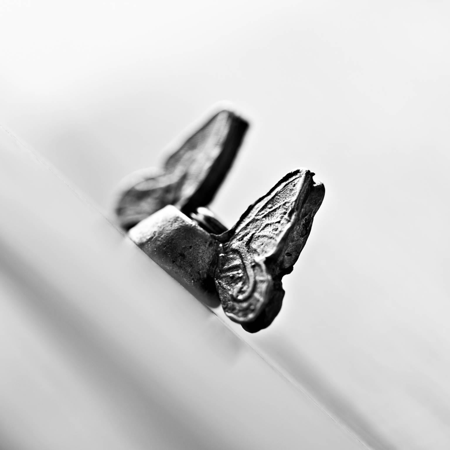 Sechseckiger Hocker oder Beistelltisch aus aufgearbeiteter Eiche mit Schmetterlingsflügeln von Mike (Italienisch) im Angebot