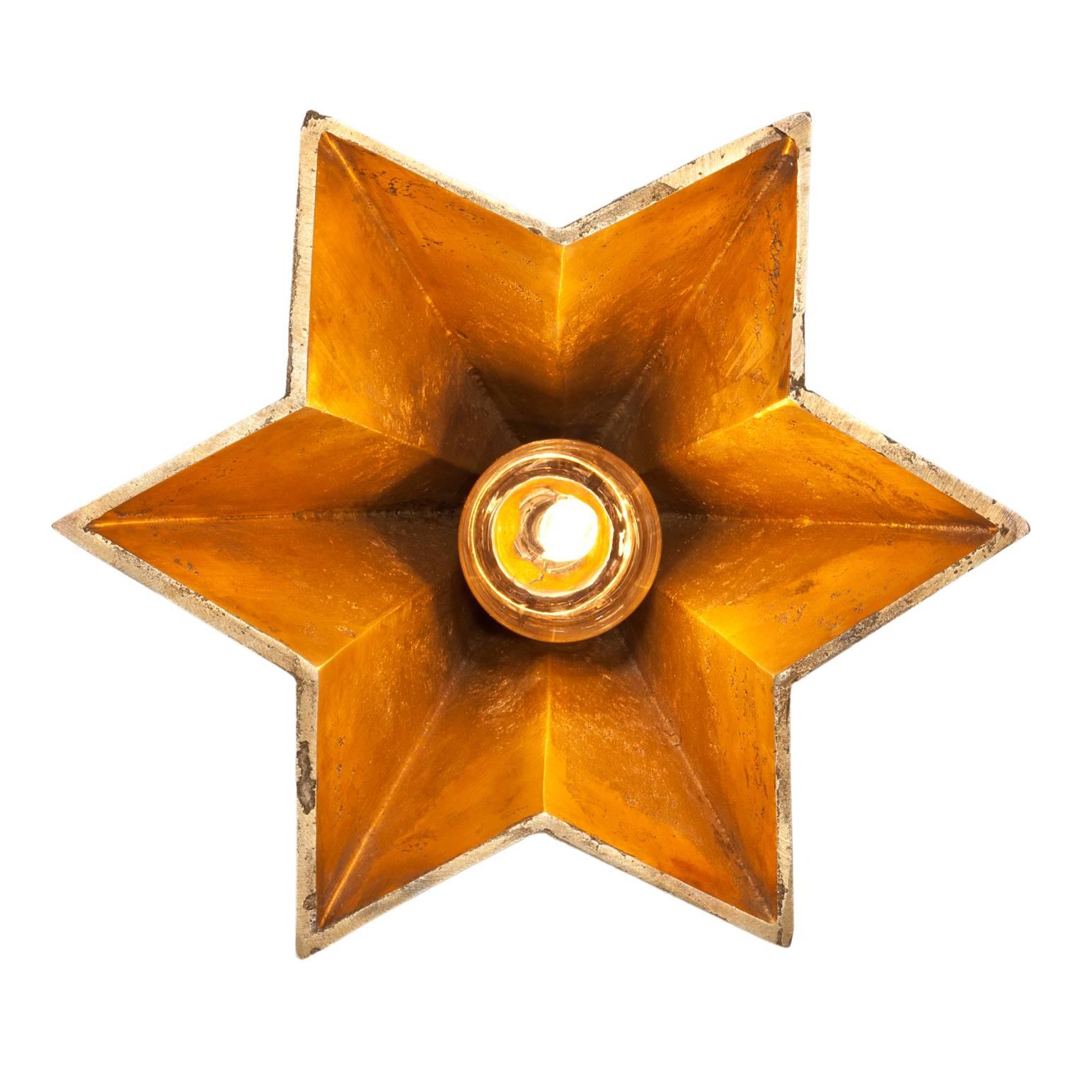 star shaped pendant light