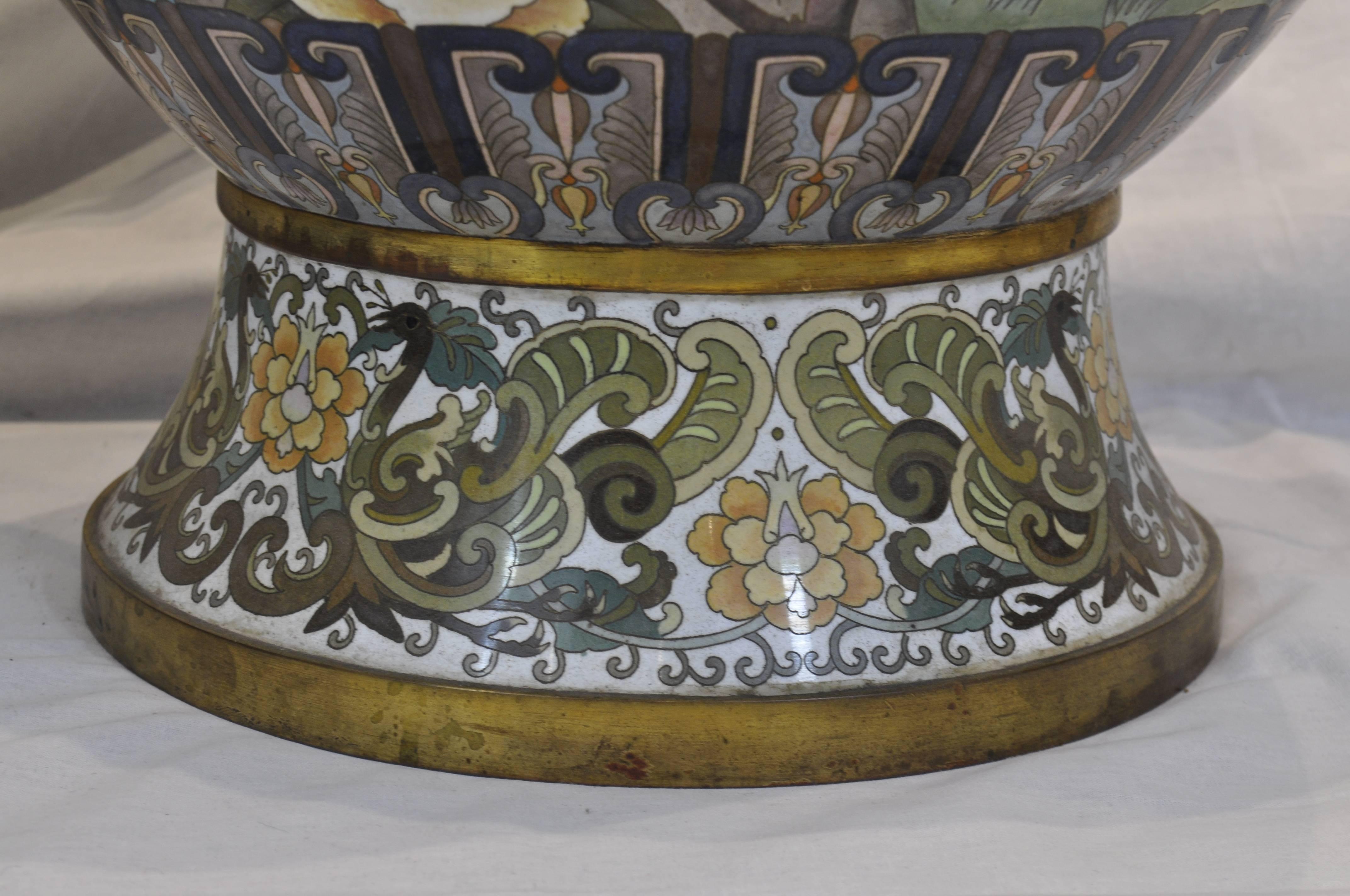Pair of Early 20th Century Chinese Ormolu-Mounted Polychrome Cloisonné Vases For Sale 2