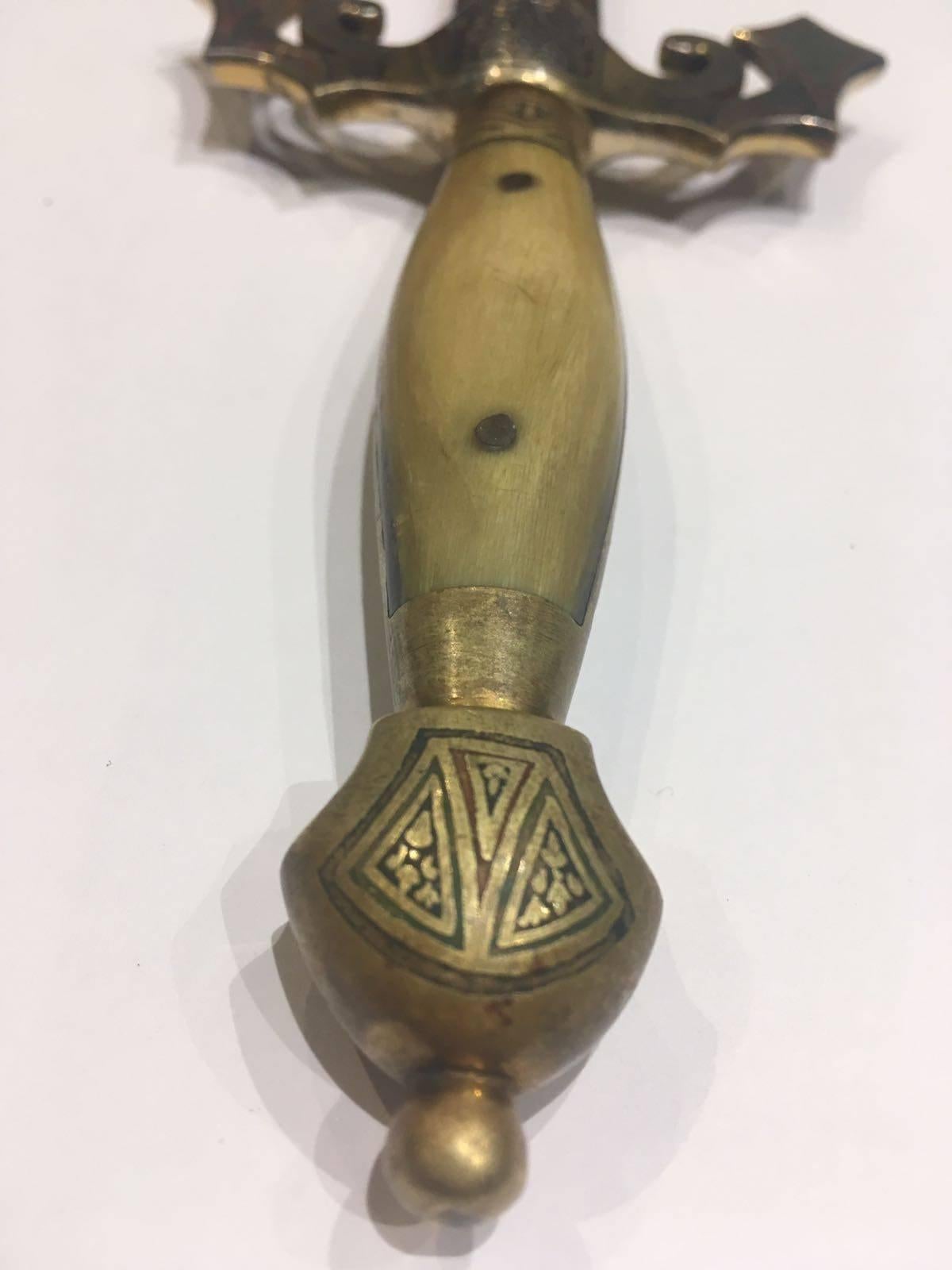 19th Century Toledo Dagger, Spanish In Excellent Condition For Sale In London, GB