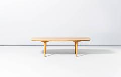 Mesa de centro de nogal de mediados de siglo, Knoll International años 60, rara forma de barco