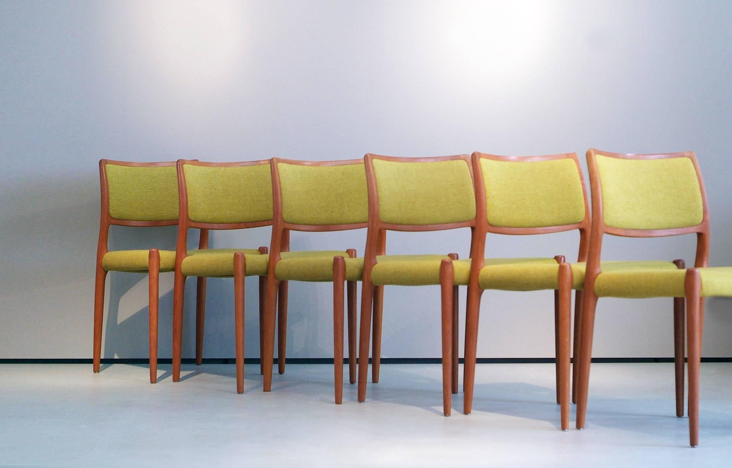 Niels O. Møller Six Chairs Model 80 in Teak Fabric, J.L. Møllers, Denmark In Excellent Condition In Berlin, DE