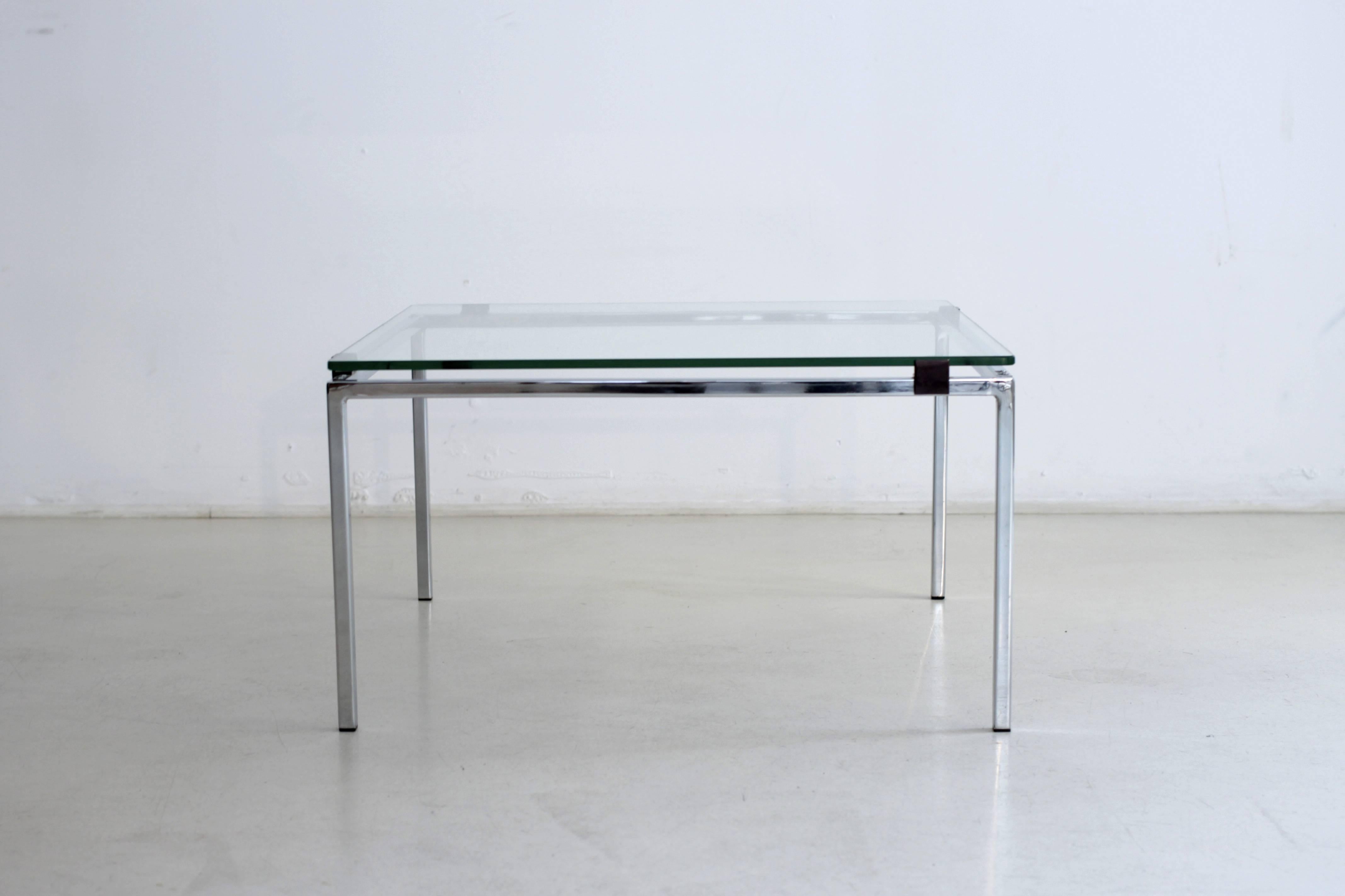 Minimalist squared cocktail table, model 807, designed by Alain Richard and manufactured by Meubles TV in France during the 1950s.
